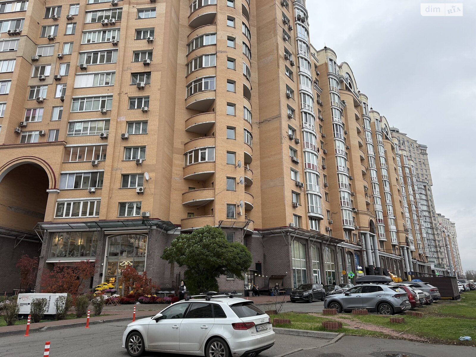 Продажа трехкомнатной квартиры в Киеве, на просп. Владимира Ивасюка 6 корпус 5, район Оболонь фото 1 Продажа трехкомнатной квартиры в Киеве, на просп. Владимира Ивасюка 6 корпус 5, район Оболонь фото 1