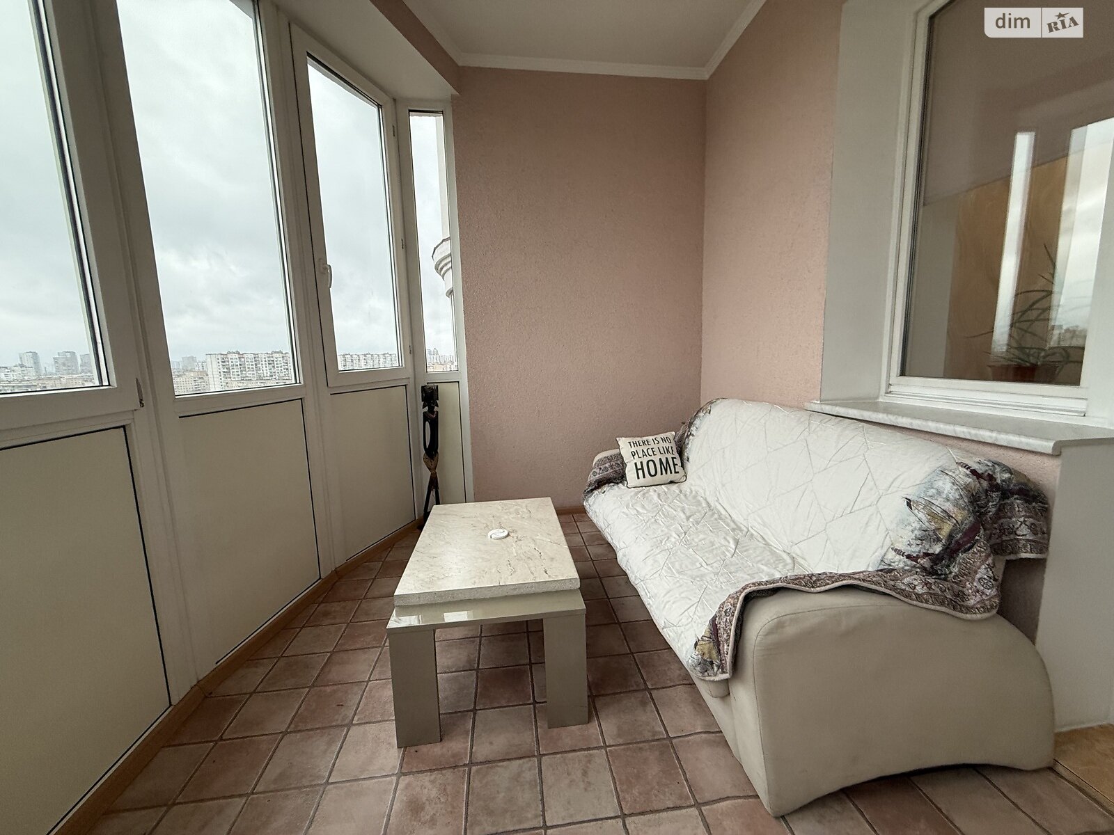 Продажа трехкомнатной квартиры в Киеве, на просп. Владимира Ивасюка 6 корпус 5, район Оболонь фото 1 Продажа трехкомнатной квартиры в Киеве, на просп. Владимира Ивасюка 6 корпус 5, район Оболонь фото 1