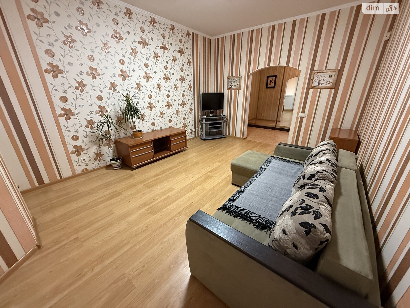 Продажа трехкомнатной квартиры в Киеве, на просп. Владимира Ивасюка 6 корпус 5, район Оболонь фото 1 Продажа трехкомнатной квартиры в Киеве, на просп. Владимира Ивасюка 6 корпус 5, район Оболонь фото 1