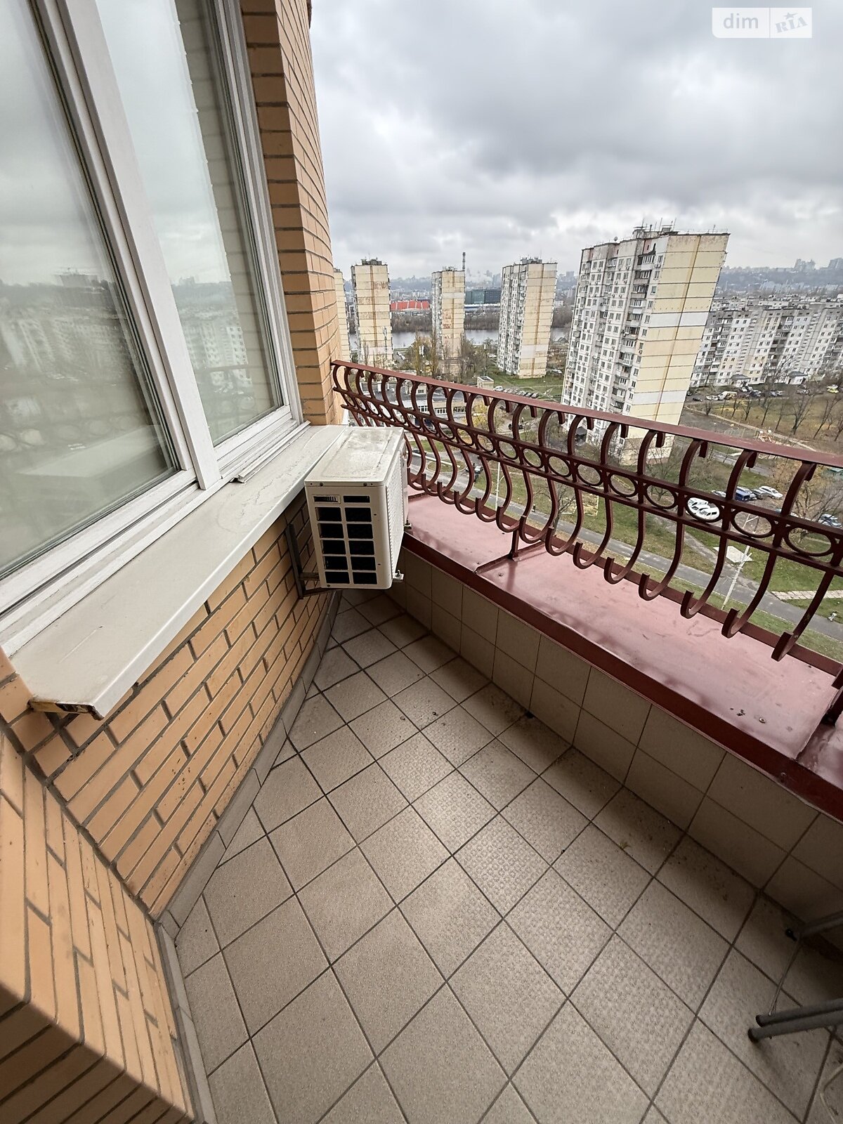 Продажа трехкомнатной квартиры в Киеве, на просп. Владимира Ивасюка 6 корпус 5, район Оболонь фото 1 Продажа трехкомнатной квартиры в Киеве, на просп. Владимира Ивасюка 6 корпус 5, район Оболонь фото 1