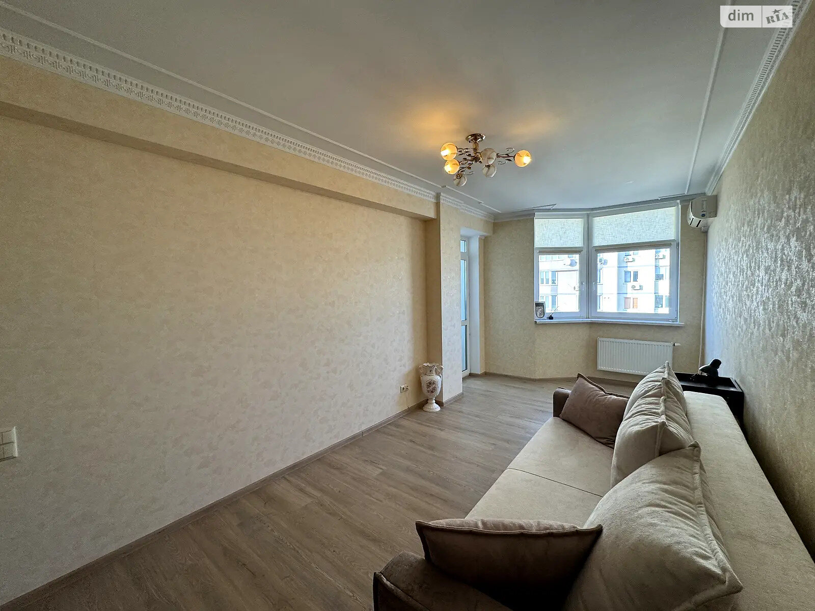 Продажа трехкомнатной квартиры в Киеве, на просп. Владимира Ивасюка 53Б, район Оболонь фото 1