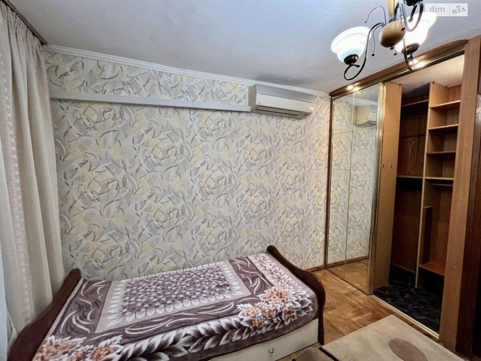 Продажа трехкомнатной квартиры в Киеве, на просп. Владимира Ивасюка 16Б, район Оболонь фото 1