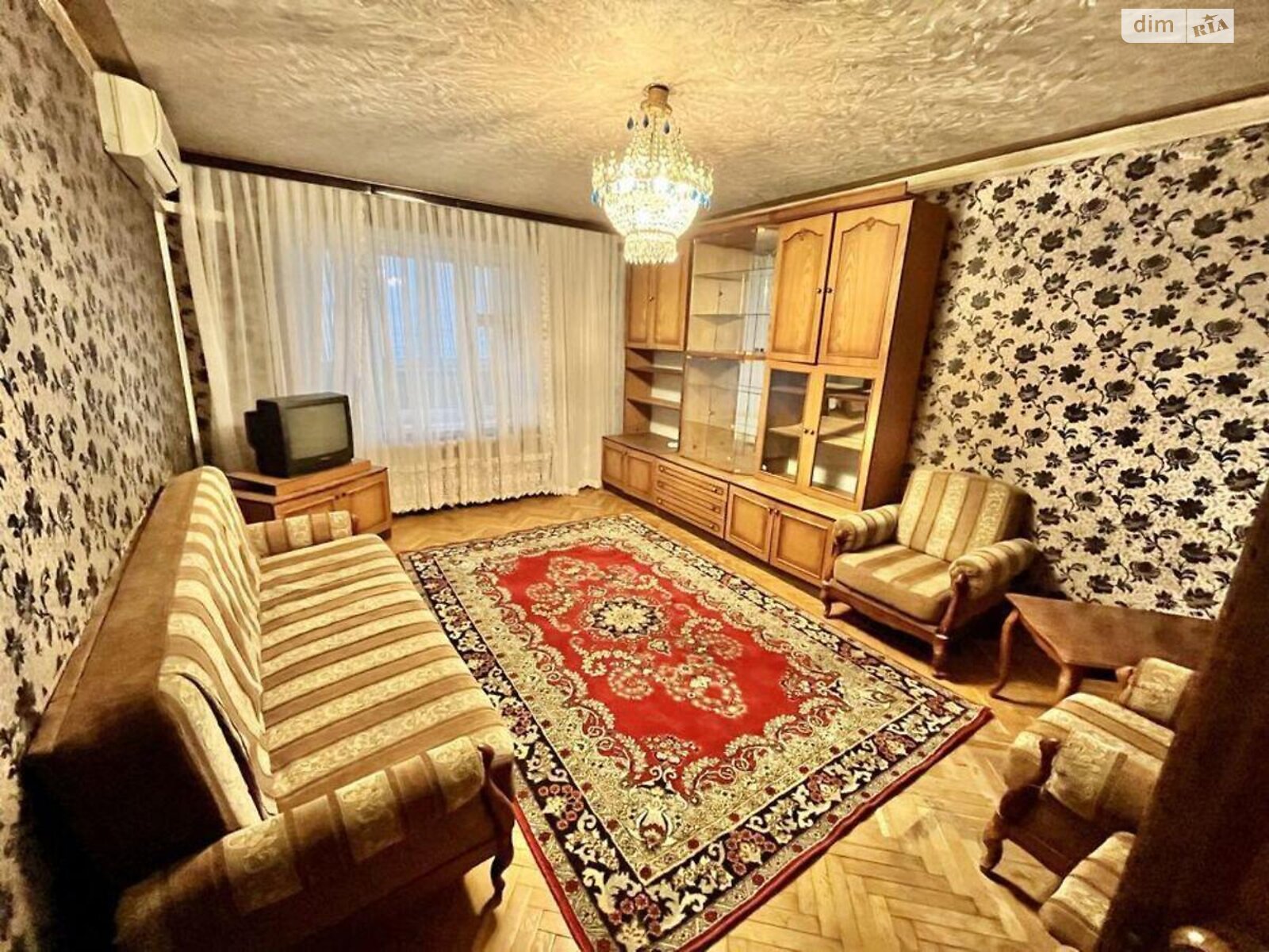 Продажа трехкомнатной квартиры в Киеве, на просп. Владимира Ивасюка 16Б, район Оболонь фото 1