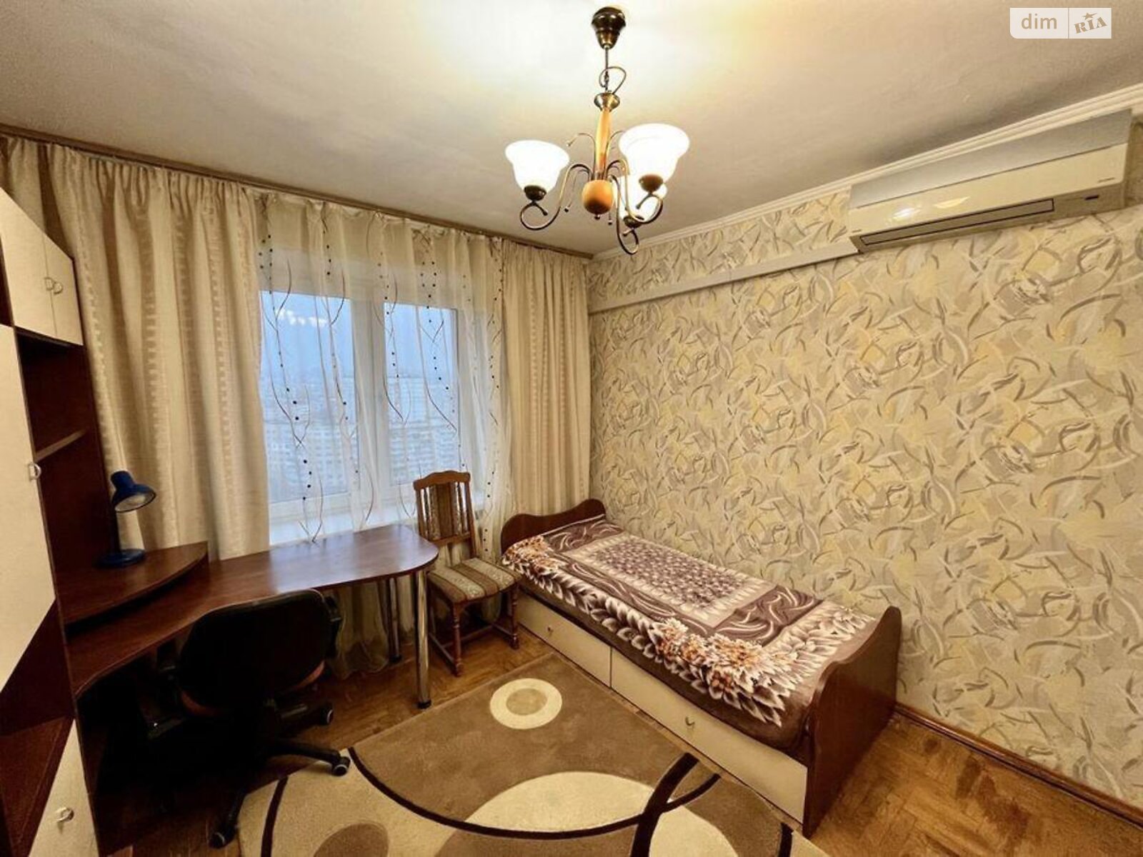 Продажа трехкомнатной квартиры в Киеве, на просп. Владимира Ивасюка 16Б, район Оболонь фото 1