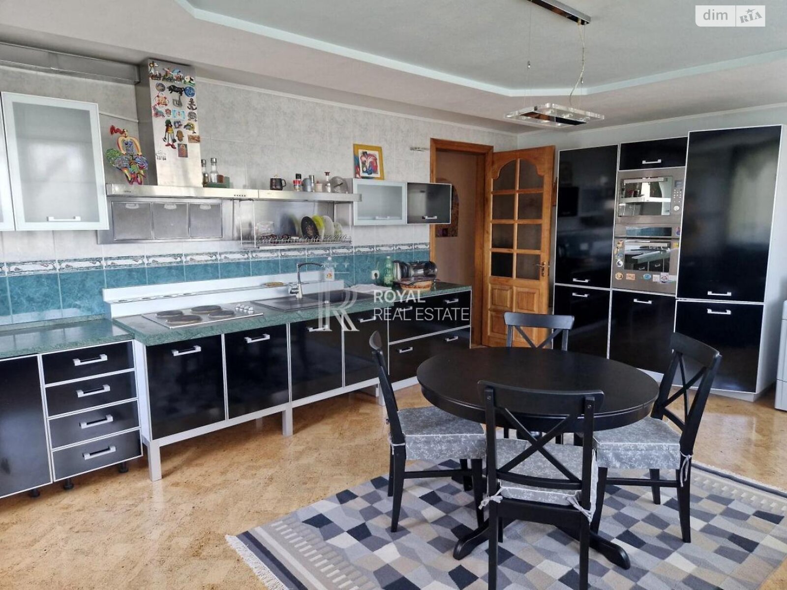 Продажа четырехкомнатной квартиры в Киеве, на просп. Владимира Ивасюка 14, район Оболонь фото 1 Продажа четырехкомнатной квартиры в Киеве, на просп. Владимира Ивасюка 14, район Оболонь фото 1