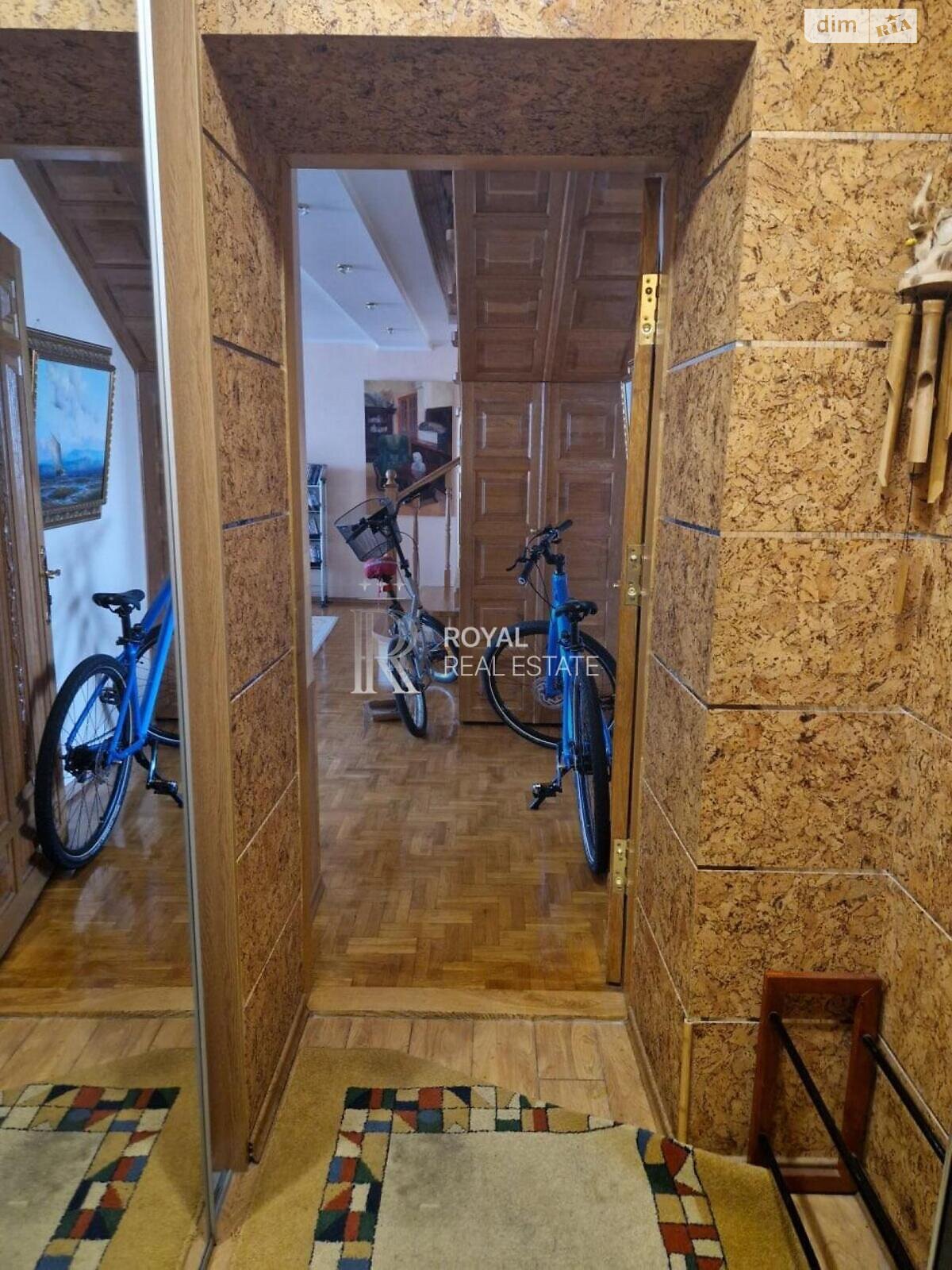 Продажа четырехкомнатной квартиры в Киеве, на просп. Владимира Ивасюка 14, район Оболонь фото 1 Продажа четырехкомнатной квартиры в Киеве, на просп. Владимира Ивасюка 14, район Оболонь фото 1