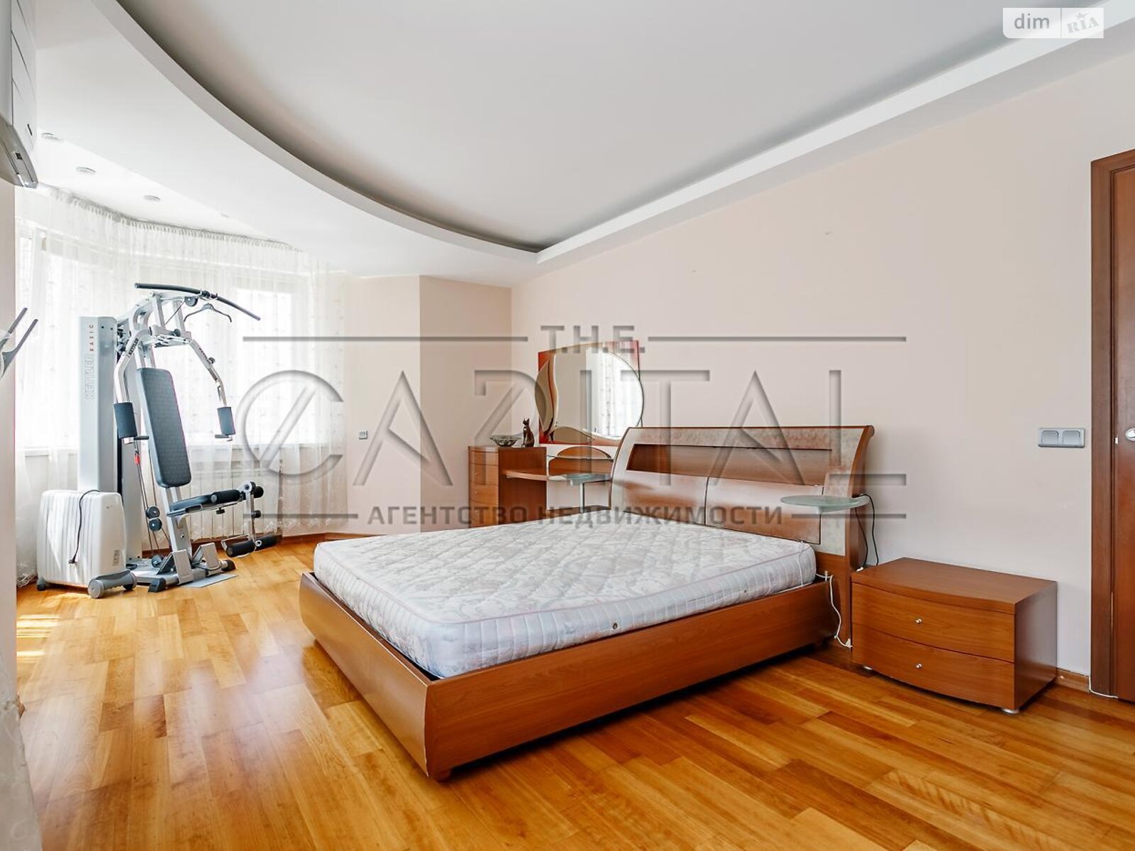 Продажа четырехкомнатной квартиры в Киеве, на просп. Владимира Ивасюка 24, район Оболонь фото 1 Продажа четырехкомнатной квартиры в Киеве, на просп. Владимира Ивасюка 24, район Оболонь фото 1