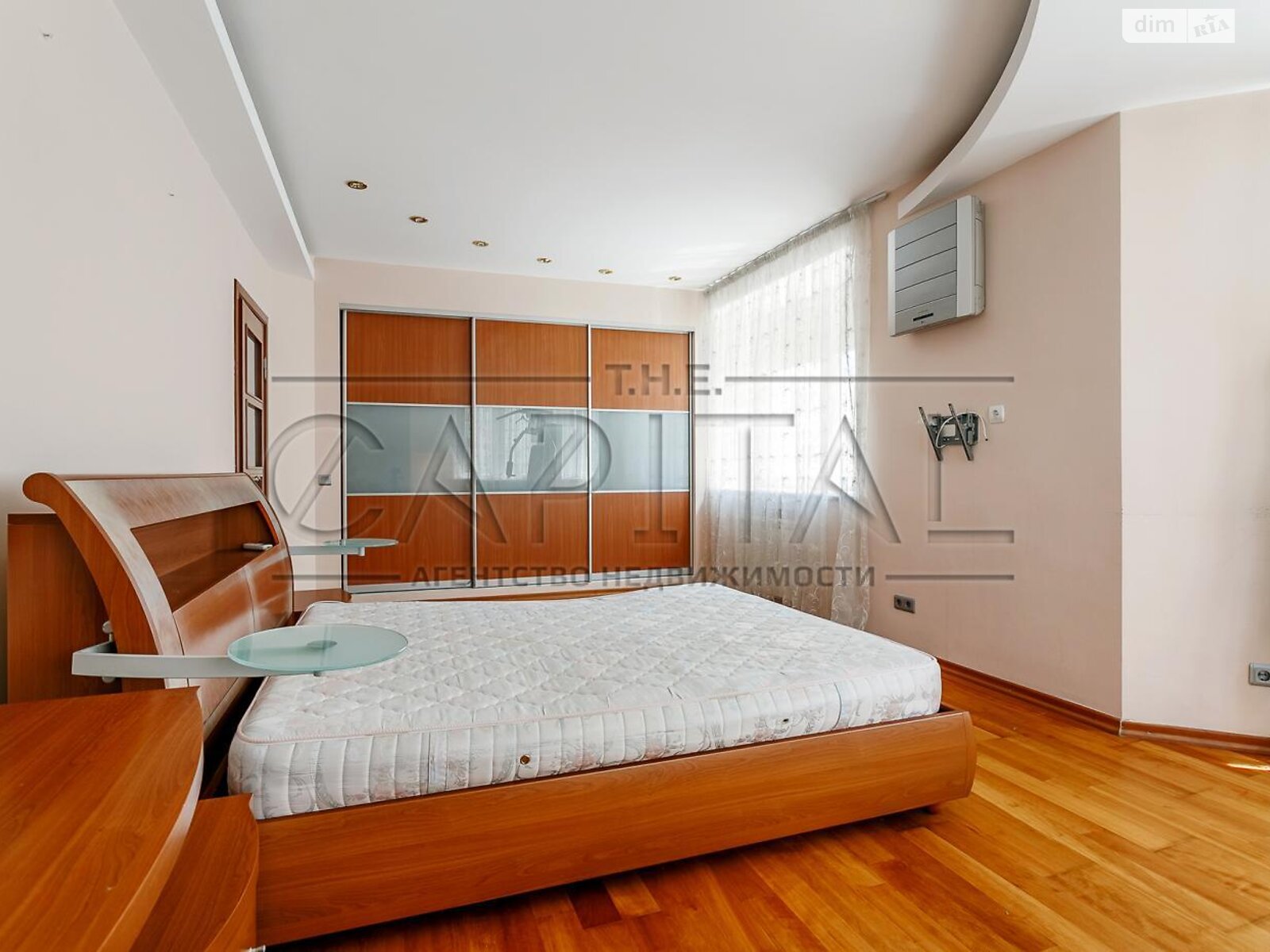 Продажа четырехкомнатной квартиры в Киеве, на просп. Владимира Ивасюка 24, район Оболонь фото 1 Продажа четырехкомнатной квартиры в Киеве, на просп. Владимира Ивасюка 24, район Оболонь фото 1