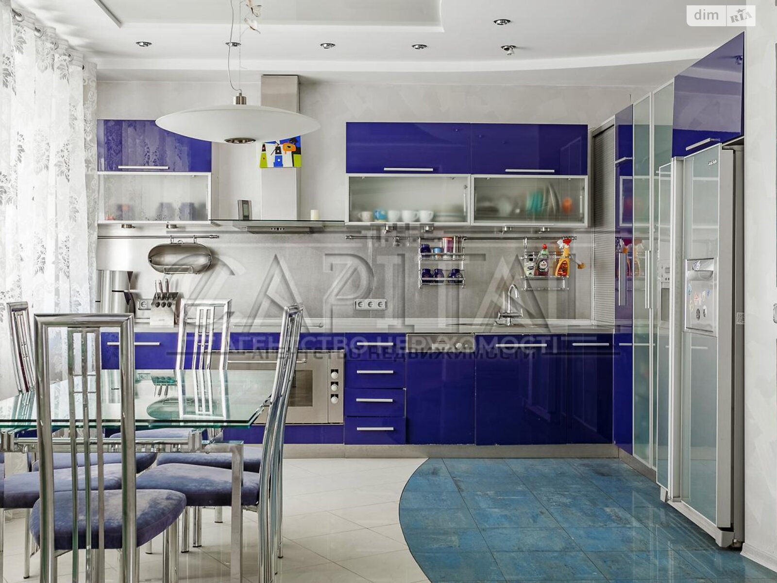 Продажа четырехкомнатной квартиры в Киеве, на просп. Владимира Ивасюка 24, район Оболонь фото 1