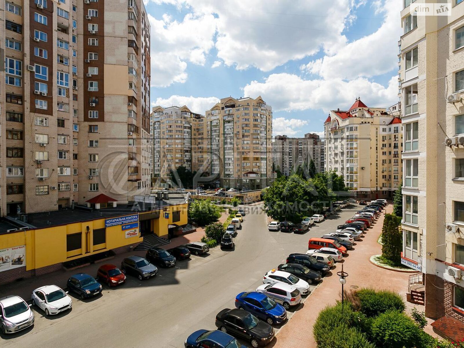 Продажа четырехкомнатной квартиры в Киеве, на просп. Владимира Ивасюка 24, район Оболонь фото 1