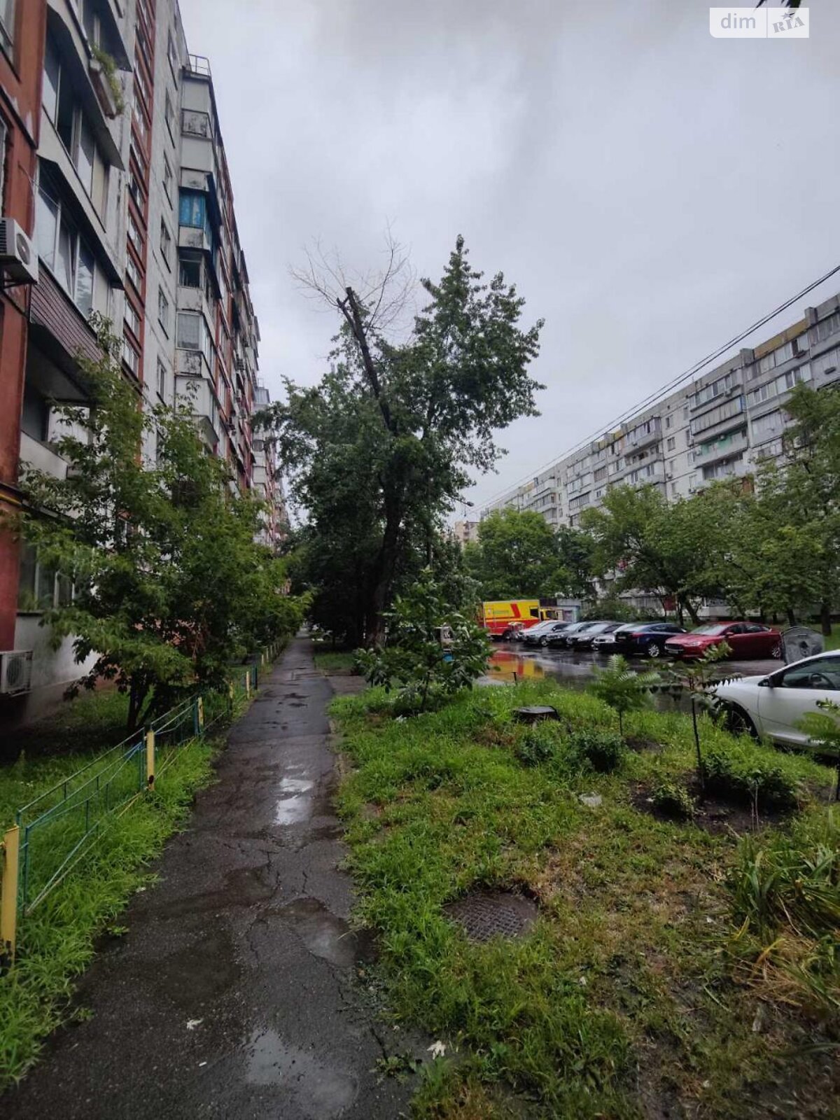 Продаж трикімнатної квартири в Києві, на вул. Левка Лук'яненка 1, район Оболонь фото 1