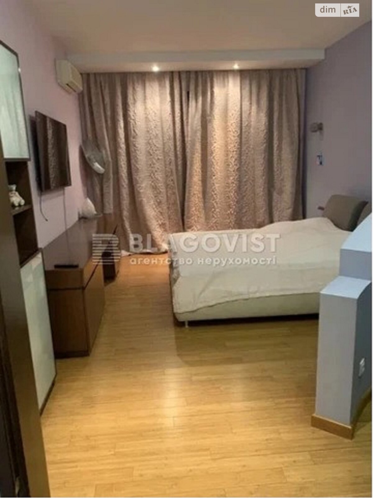Продаж двокімнатної квартири в Києві, на наб. Оболонська 19, фото 1 Продаж двокімнатної квартири в Києві, на наб. Оболонська 19, фото 1