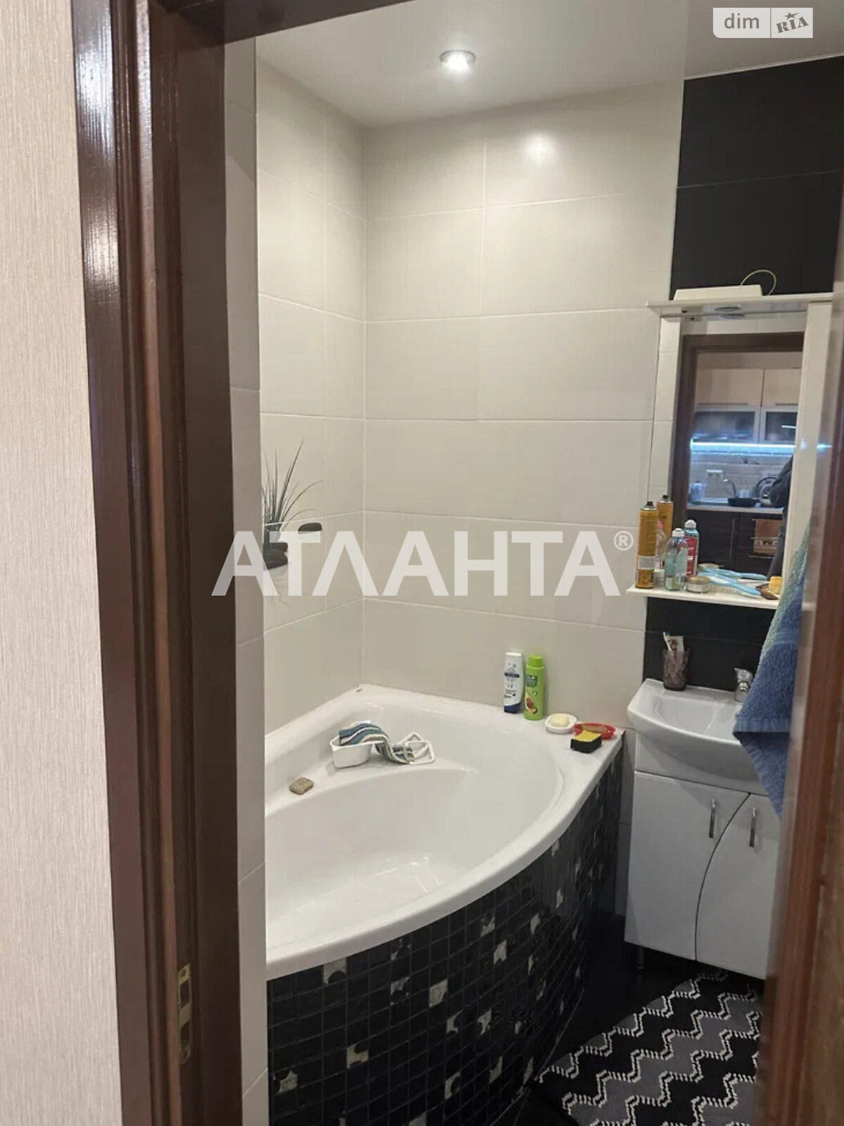 Продаж однокімнатної квартири в Києві, на вул. Автозаводська, район Оболонський фото 1 Продаж однокімнатної квартири в Києві, на вул. Автозаводська, район Оболонський фото 1
