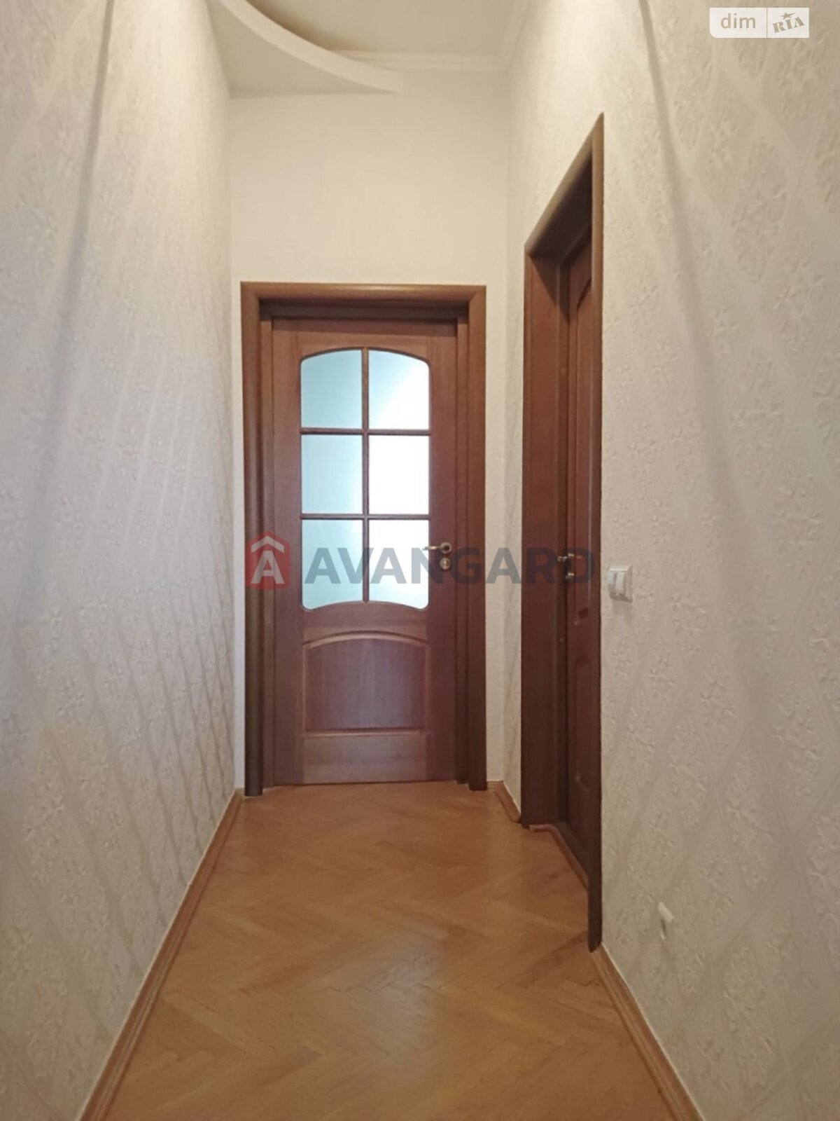 Продажа трехкомнатной квартиры в Киеве, на ул. Автозаводская 99/4, район Оболонский фото 1