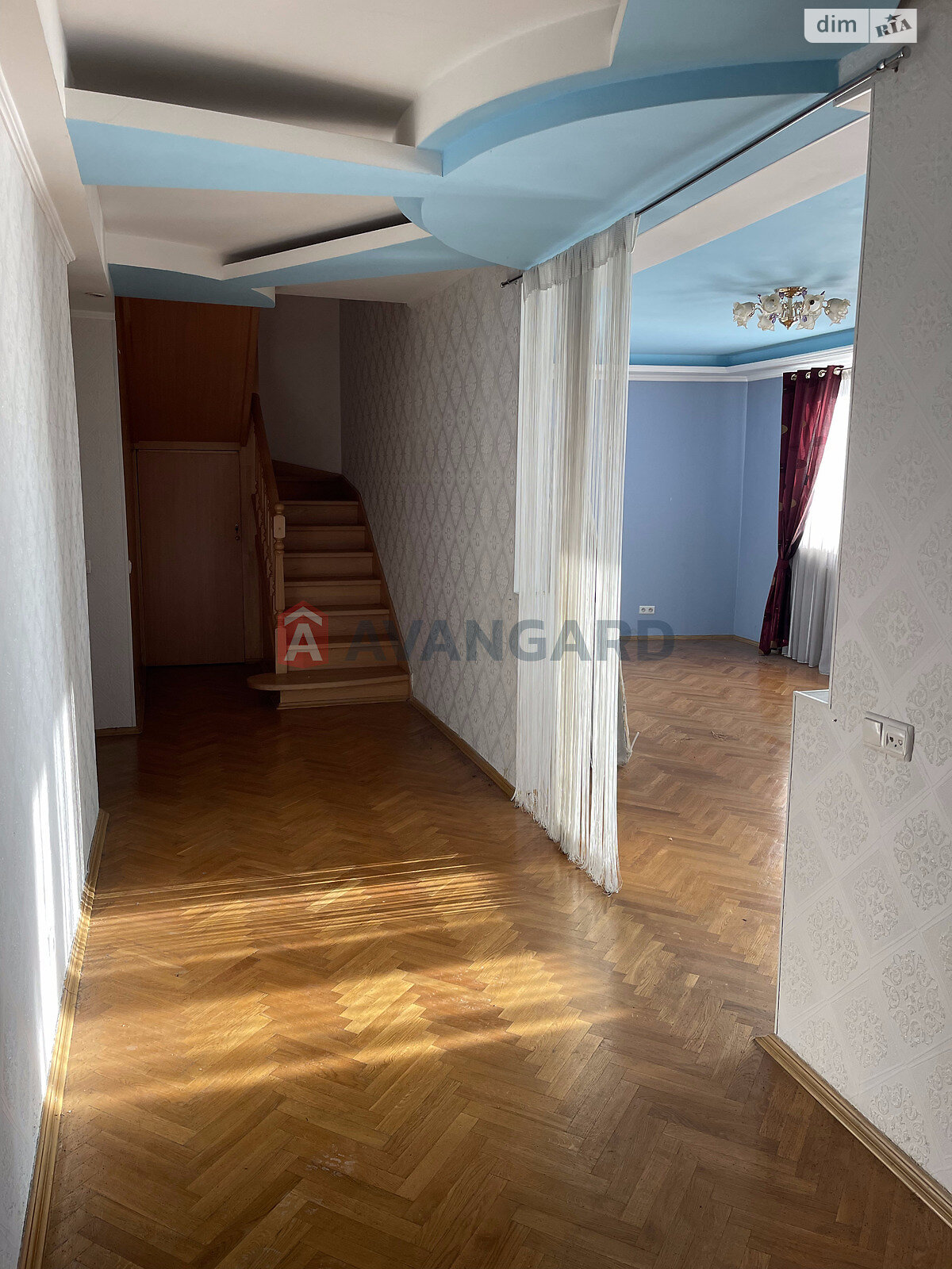 Продажа трехкомнатной квартиры в Киеве, на ул. Автозаводская 99/4, район Оболонский фото 1