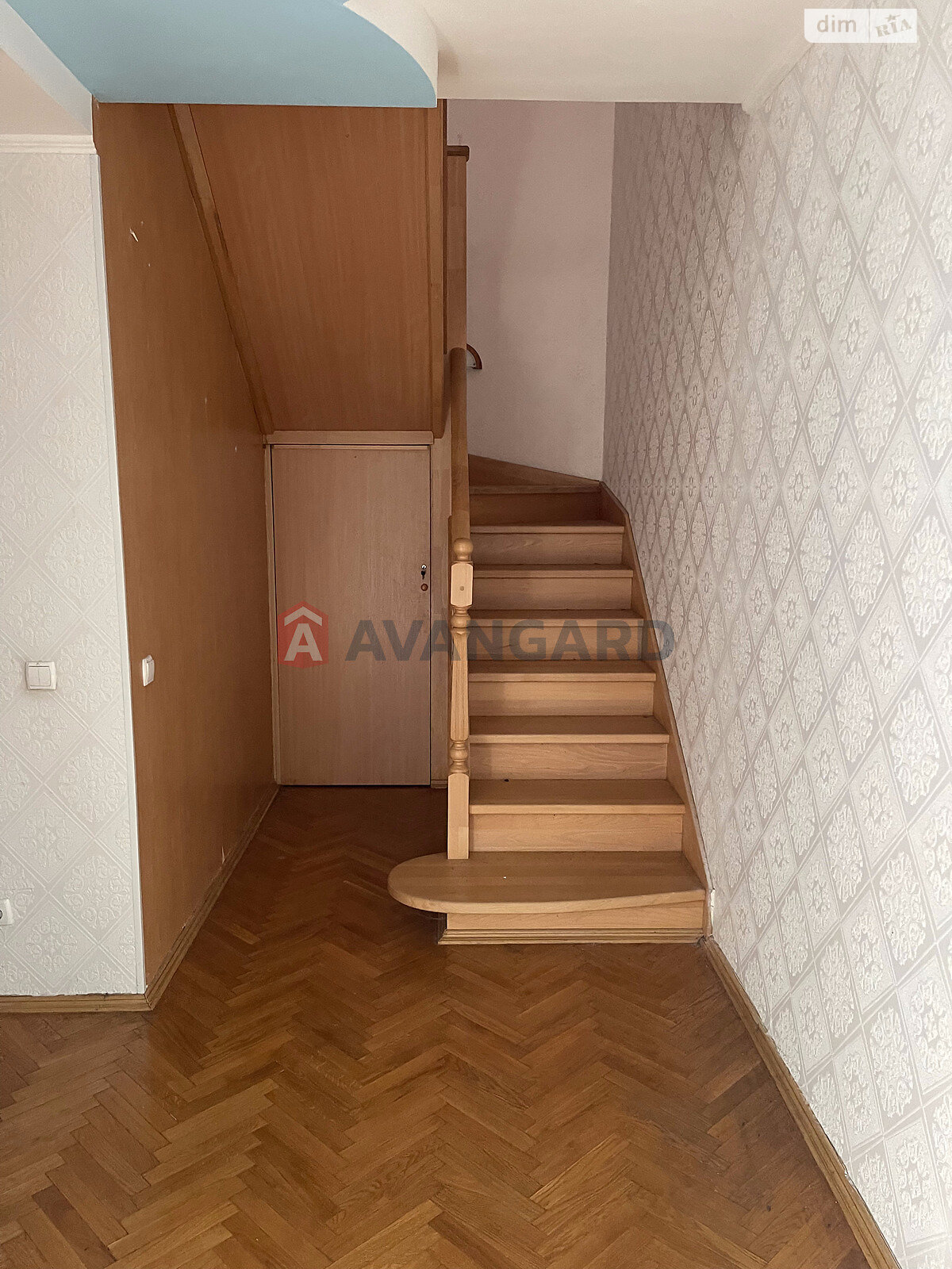 Продажа трехкомнатной квартиры в Киеве, на ул. Автозаводская 99/4, район Оболонский фото 1