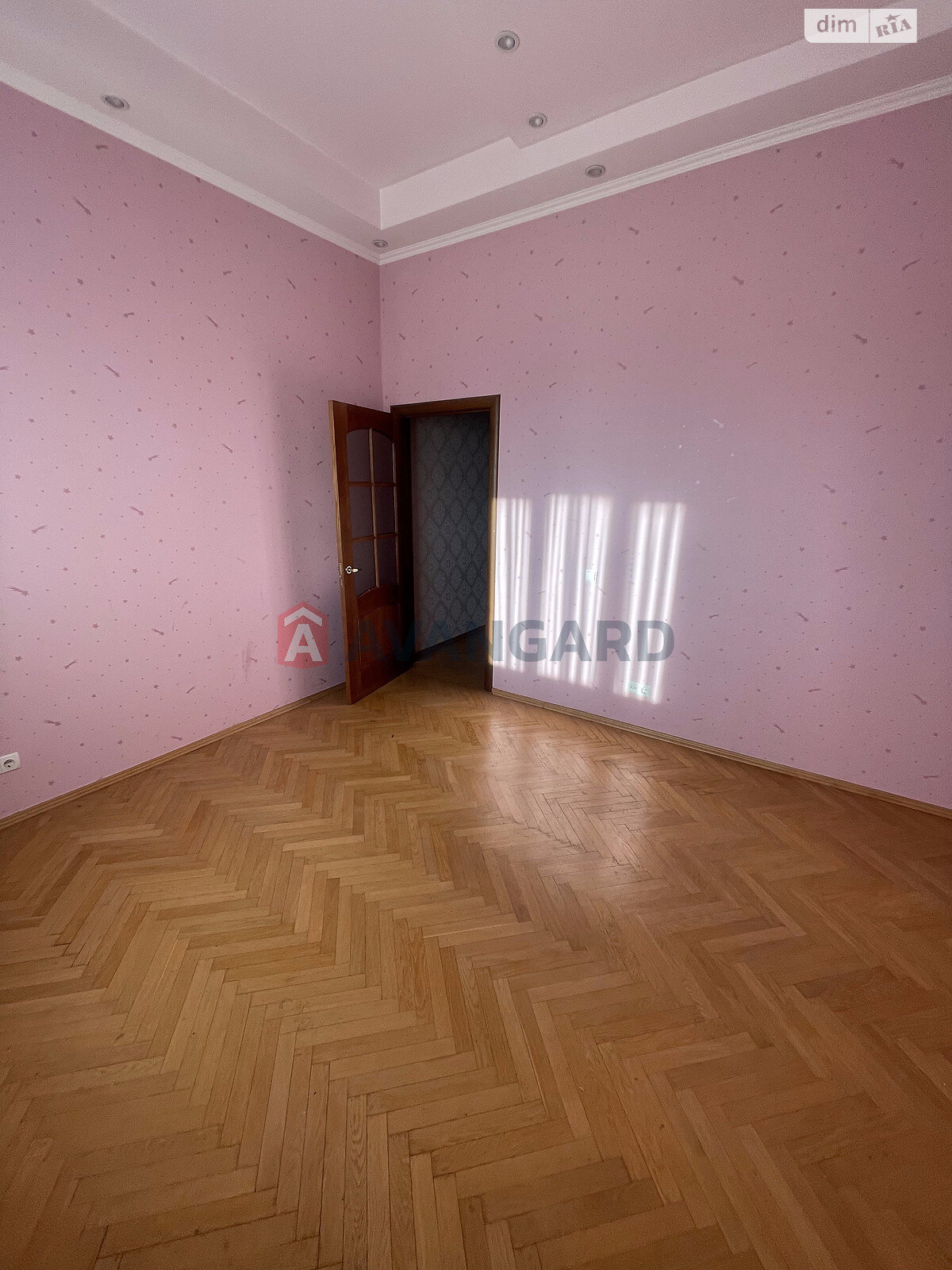 Продажа трехкомнатной квартиры в Киеве, на ул. Автозаводская 99/4, район Оболонский фото 1