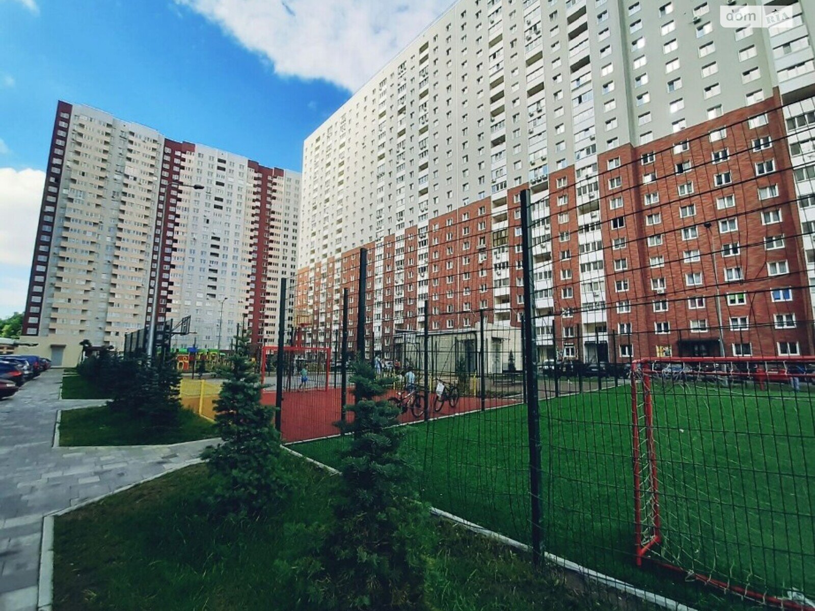 Продажа трехкомнатной квартиры в Киеве, на пер. Балтийский 3А, район Оболонский фото 1