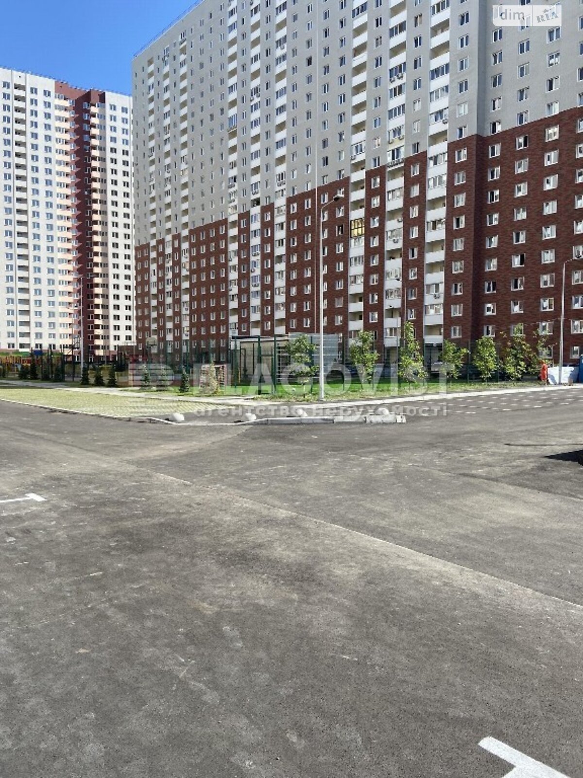 Продажа трехкомнатной квартиры в Киеве, на пер. Балтийский 3, район Оболонский фото 1