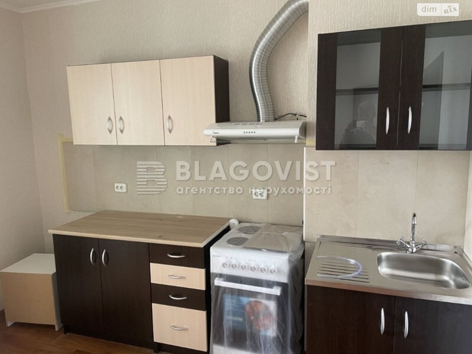 Продаж трикімнатної квартири в Києві, на пров. Балтійський 1, район Оболонський фото 1 Продаж трикімнатної квартири в Києві, на пров. Балтійський 1, район Оболонський фото 1