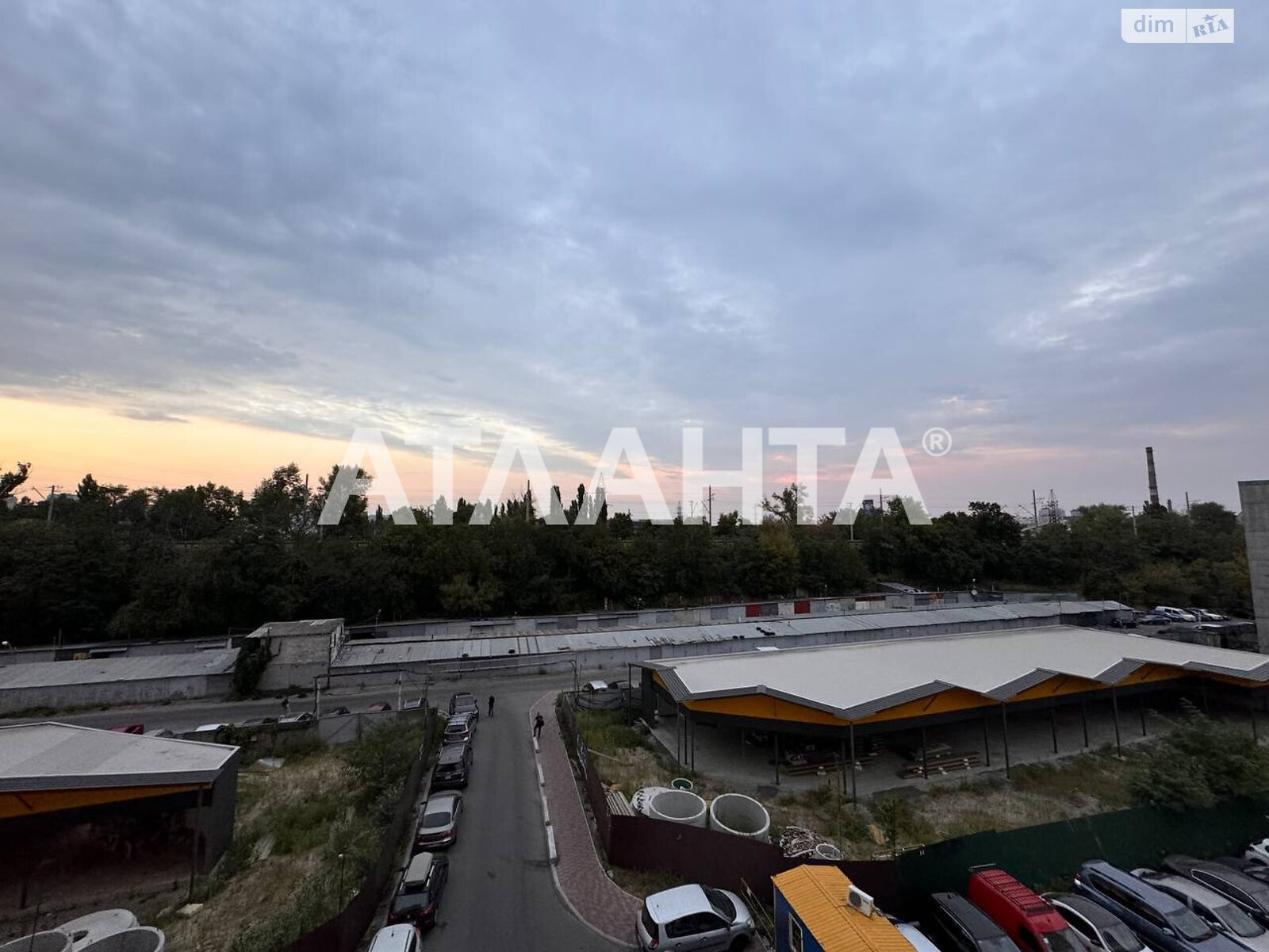 Продаж трикімнатної квартири в Києві, на пров. Балтійський, район Оболонський фото 3 Продаж трикімнатної квартири в Києві, на пров. Балтійський, район Оболонський фото 3