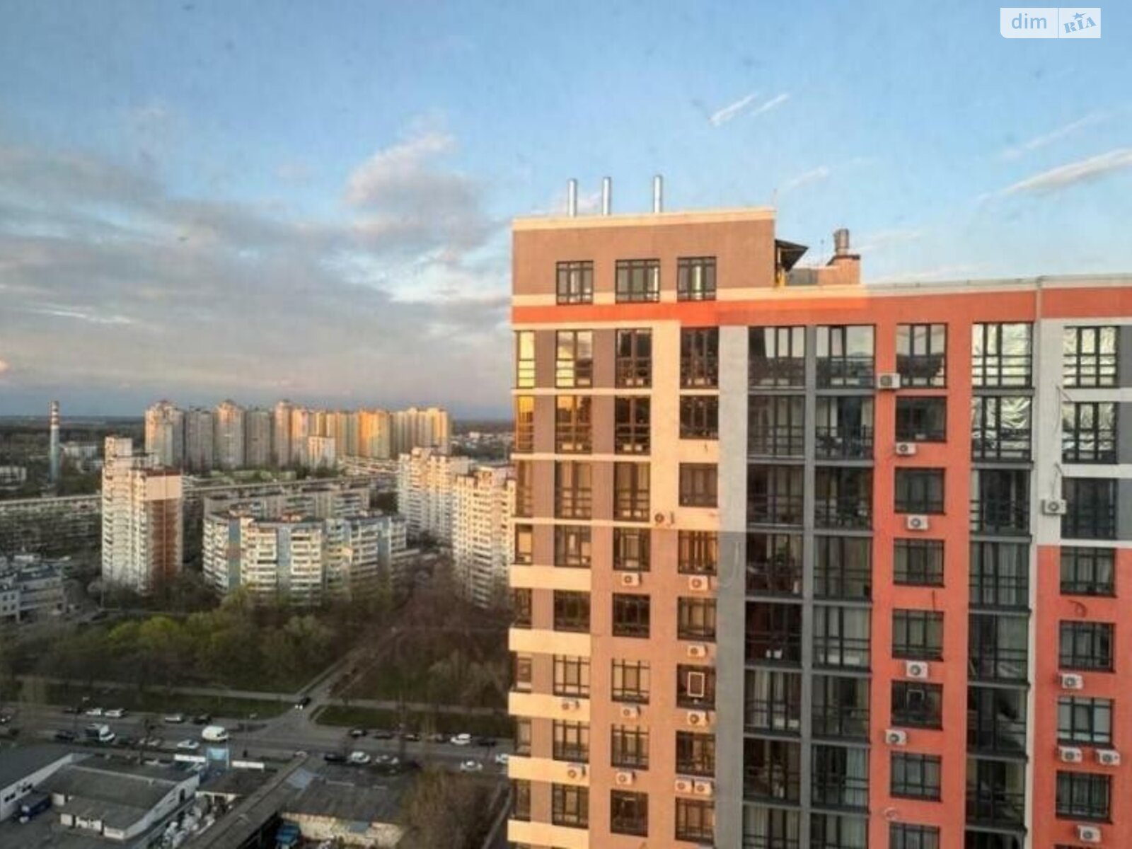 Продажа четырехкомнатной квартиры в Киеве, на ул. Бережанская 15, район Оболонский фото 1