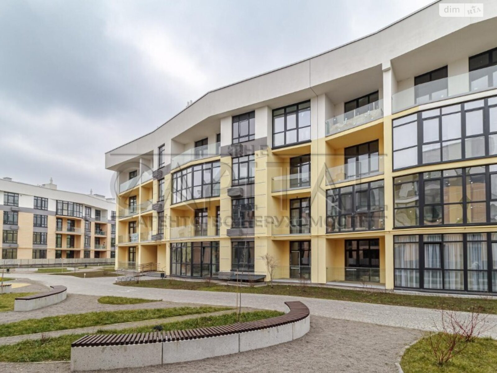 Продаж трикімнатної квартири в Києві, на вул. Дубищанська 8, район Оболонський фото 1 Продаж трикімнатної квартири в Києві, на вул. Дубищанська 8, район Оболонський фото 1