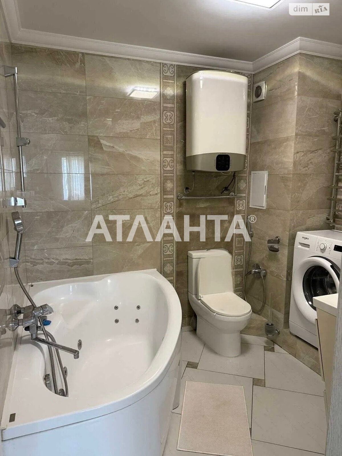 Продаж трикімнатної квартири в Києві, на пл. Оболонська, район Оболонський фото 1 Продаж трикімнатної квартири в Києві, на пл. Оболонська, район Оболонський фото 1