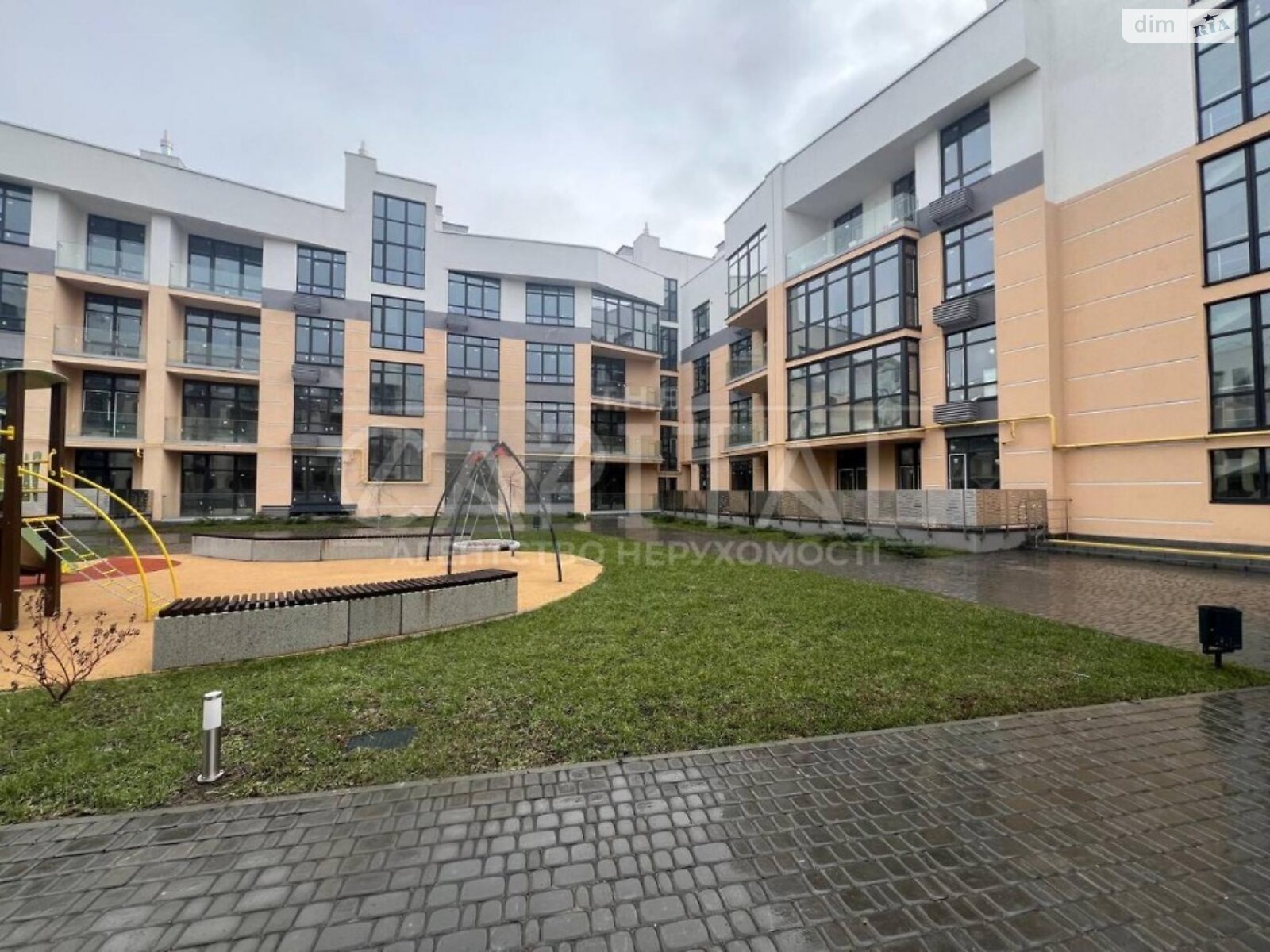 Продажа двухкомнатной квартиры в Киеве, на ул. Дубищанская, район Оболонский фото 1 Продажа двухкомнатной квартиры в Киеве, на ул. Дубищанская, район Оболонский фото 1