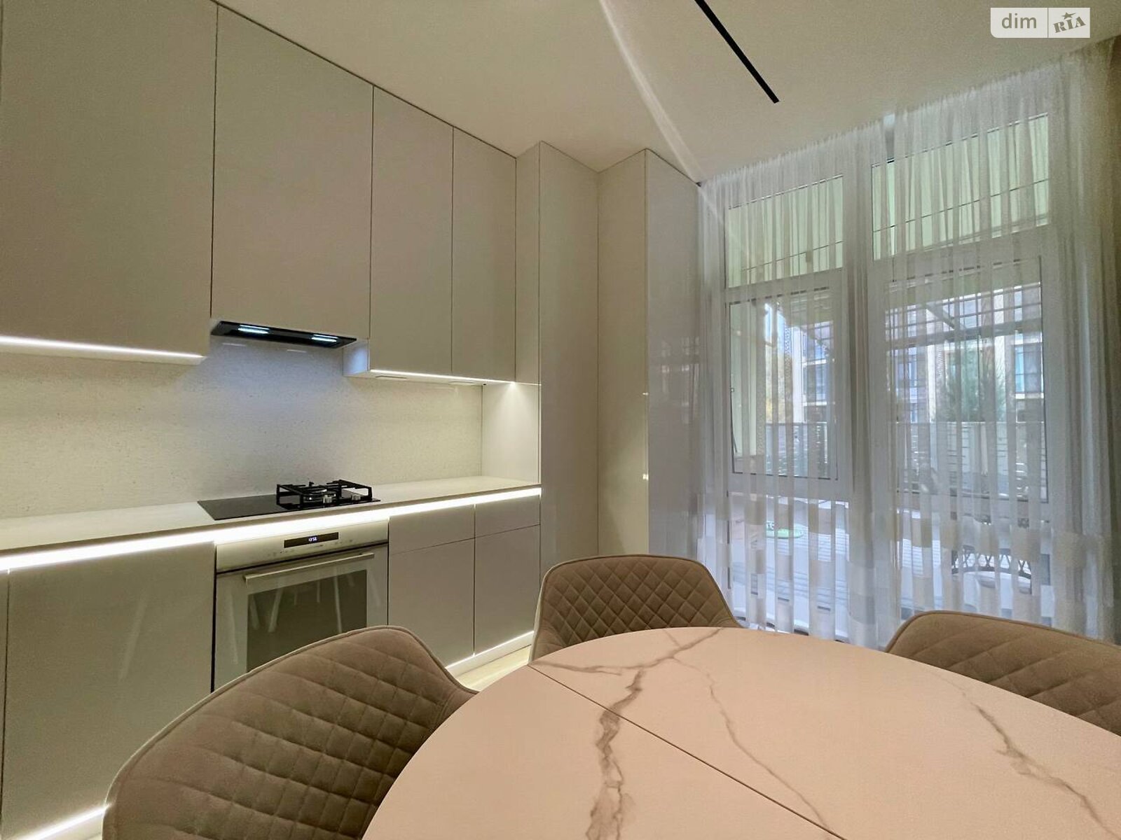 Продаж двокімнатної квартири в Києві, на вул. Дубищанська 10, район Оболонський фото 1