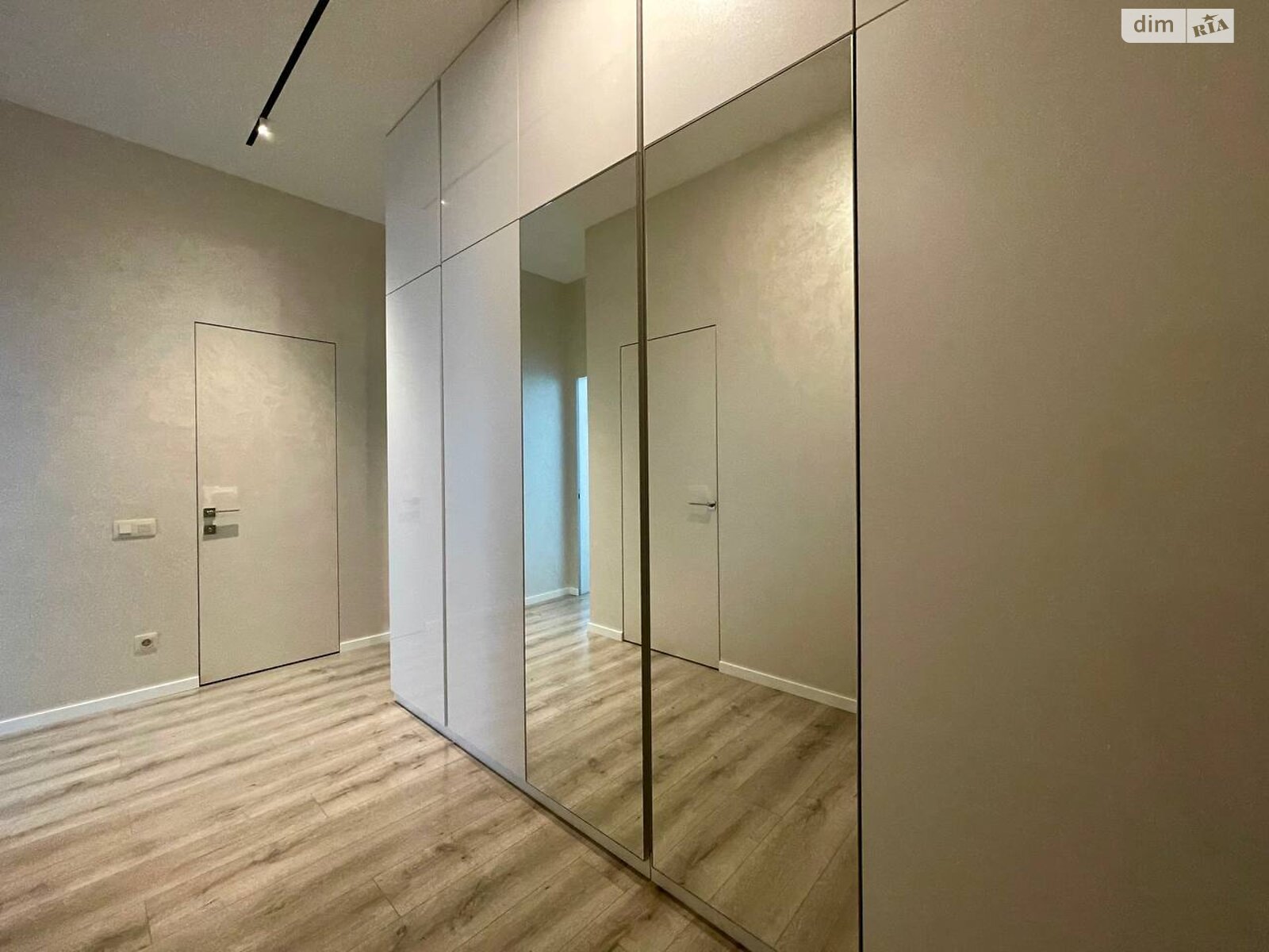 Продаж двокімнатної квартири в Києві, на вул. Дубищанська 10, район Оболонський фото 1