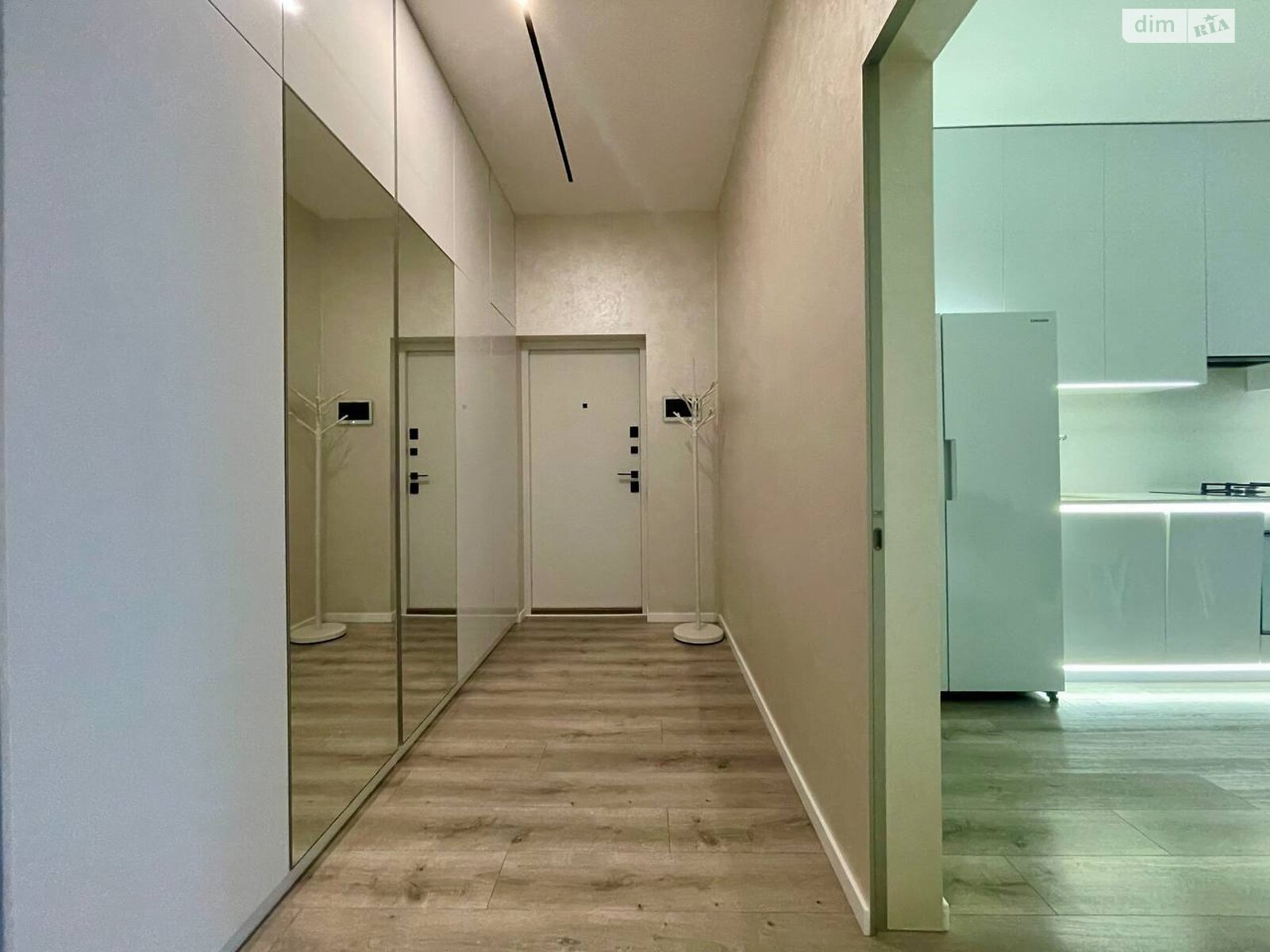 Продаж двокімнатної квартири в Києві, на вул. Дубищанська 10, район Оболонський фото 1