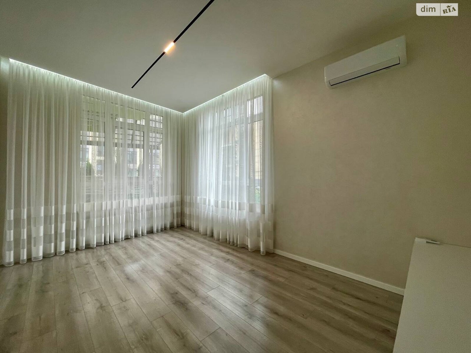 Продаж двокімнатної квартири в Києві, на вул. Дубищанська 10, район Оболонський фото 1