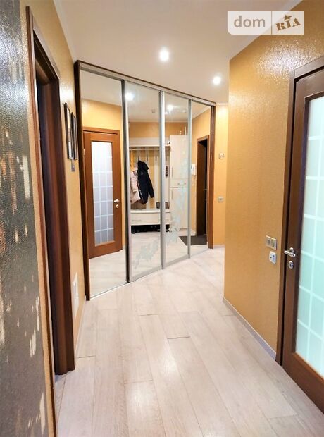 Продажа трехкомнатной квартиры в Киеве, на просп. Героев Сталинграда район Оболонский фото 1 Продажа трехкомнатной квартиры в Киеве, на просп. Героев Сталинграда район Оболонский фото 1