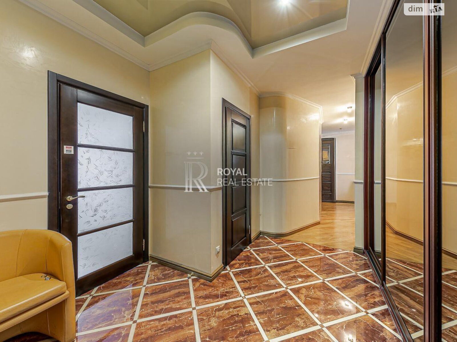 Продажа четырехкомнатной квартиры в Киеве, на ул. Левка Лукьяненко 21, район Оболонский фото 1 Продажа четырехкомнатной квартиры в Киеве, на ул. Левка Лукьяненко 21, район Оболонский фото 1