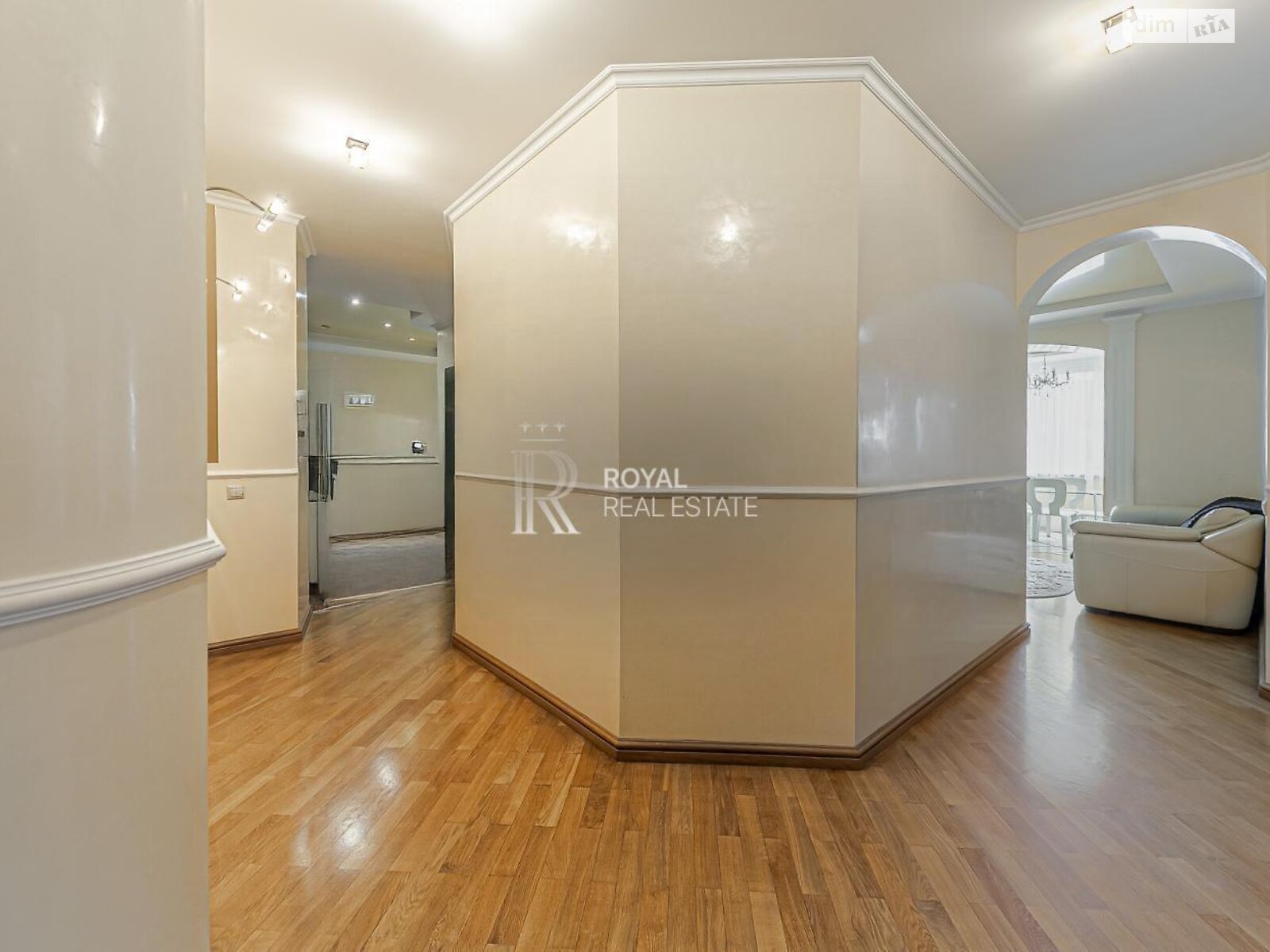 Продажа четырехкомнатной квартиры в Киеве, на ул. Левка Лукьяненко 21, район Оболонский фото 1 Продажа четырехкомнатной квартиры в Киеве, на ул. Левка Лукьяненко 21, район Оболонский фото 1