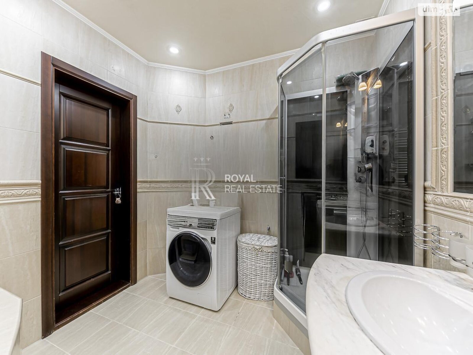 Продажа четырехкомнатной квартиры в Киеве, на ул. Левка Лукьяненко 21, район Оболонский фото 1 Продажа четырехкомнатной квартиры в Киеве, на ул. Левка Лукьяненко 21, район Оболонский фото 1