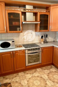 Продаж двокімнатної квартири в Києві, на вул. Левка Лук'яненка 2/4, район Оболонський фото 2 Продаж двокімнатної квартири в Києві, на вул. Левка Лук'яненка 2/4, район Оболонський фото 2