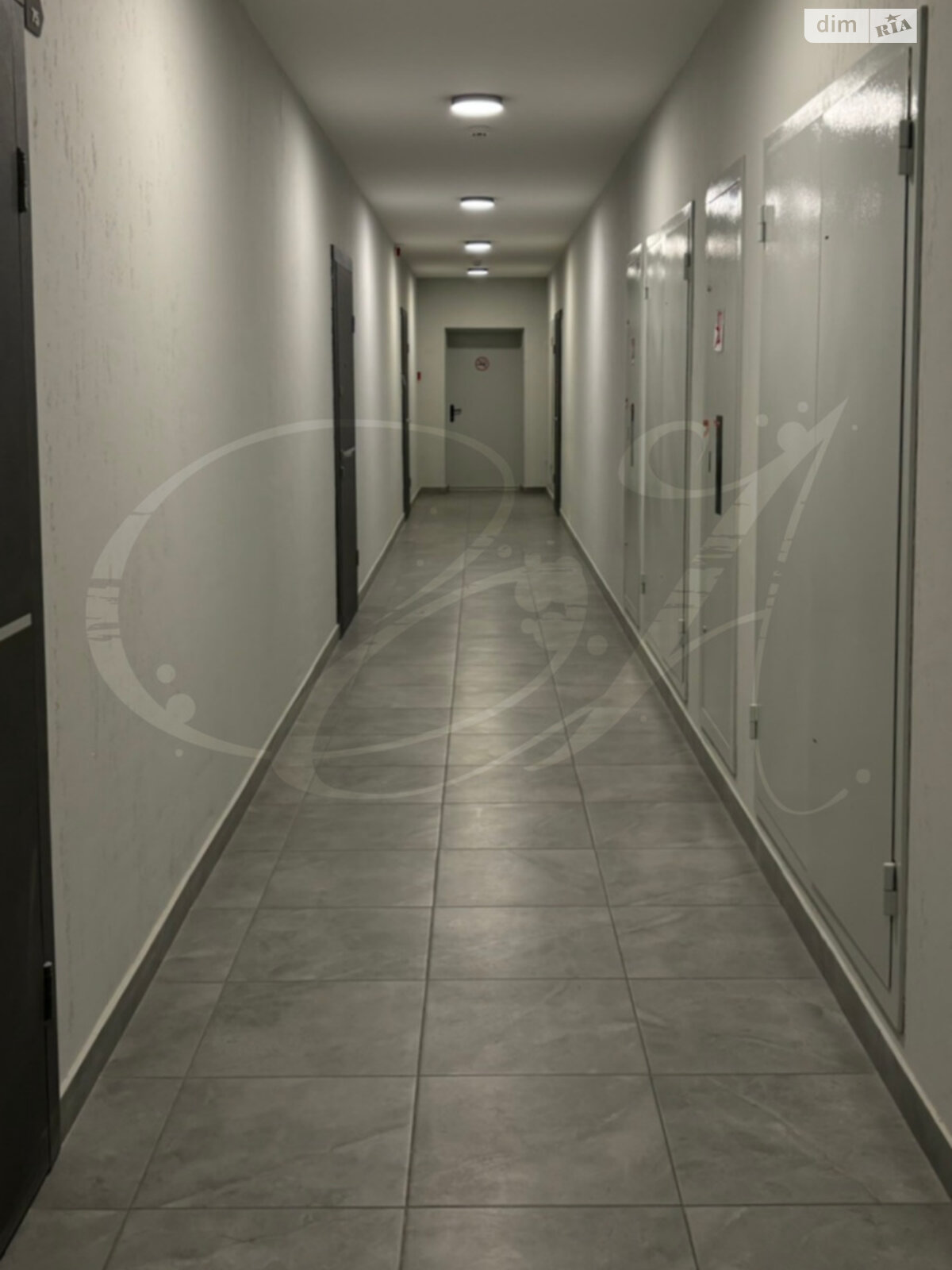 Продажа однокомнатной квартиры в Киеве, на ул. Набережно-Рыбальская дорога 27, район Оболонский фото 1