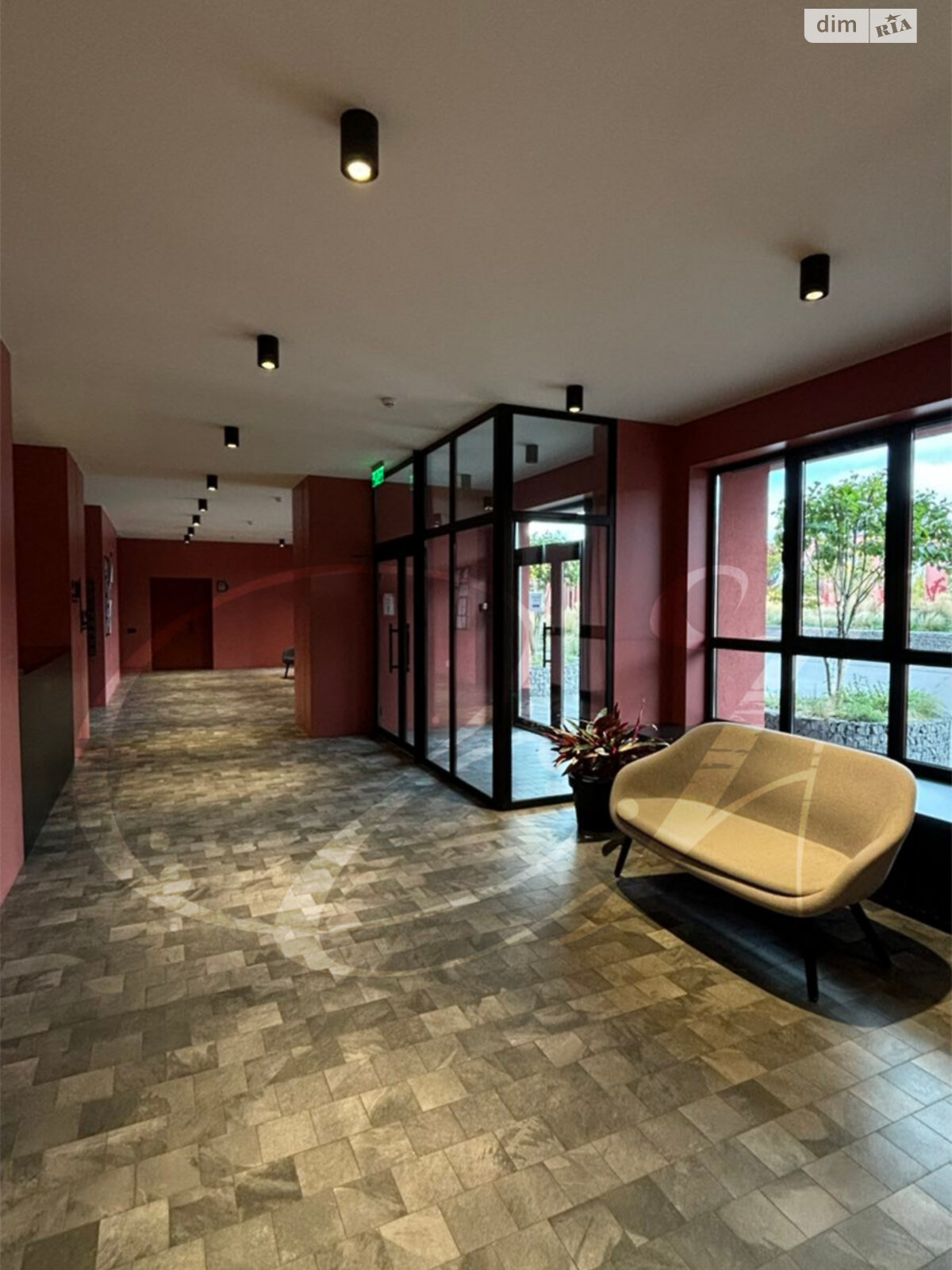 Продажа однокомнатной квартиры в Киеве, на ул. Набережно-Рыбальская дорога 27, район Оболонский фото 1