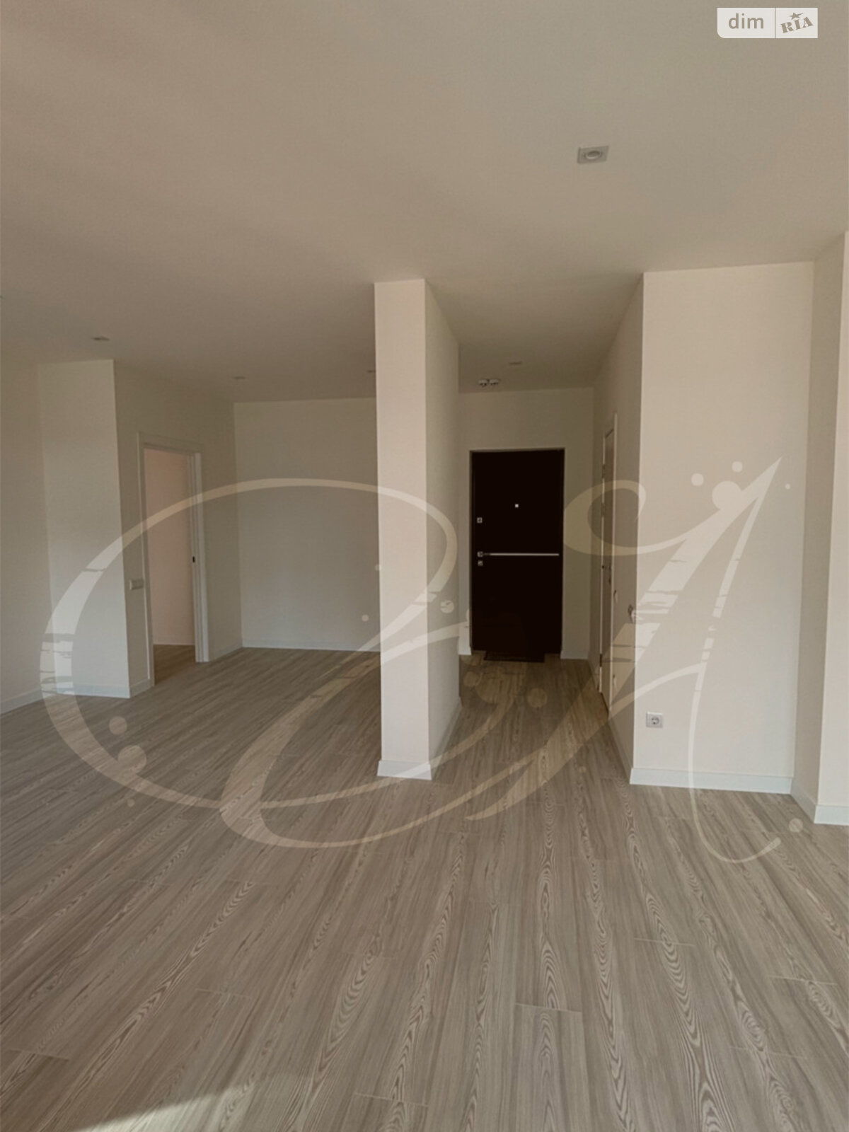 Продажа однокомнатной квартиры в Киеве, на ул. Набережно-Рыбальская дорога 27, район Оболонский фото 1