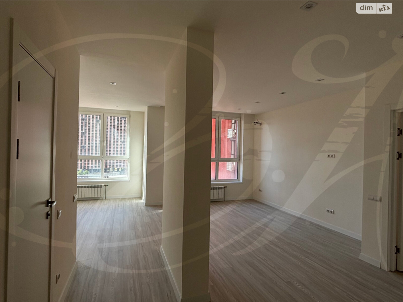 Продажа однокомнатной квартиры в Киеве, на ул. Набережно-Рыбальская дорога 27, район Оболонский фото 1