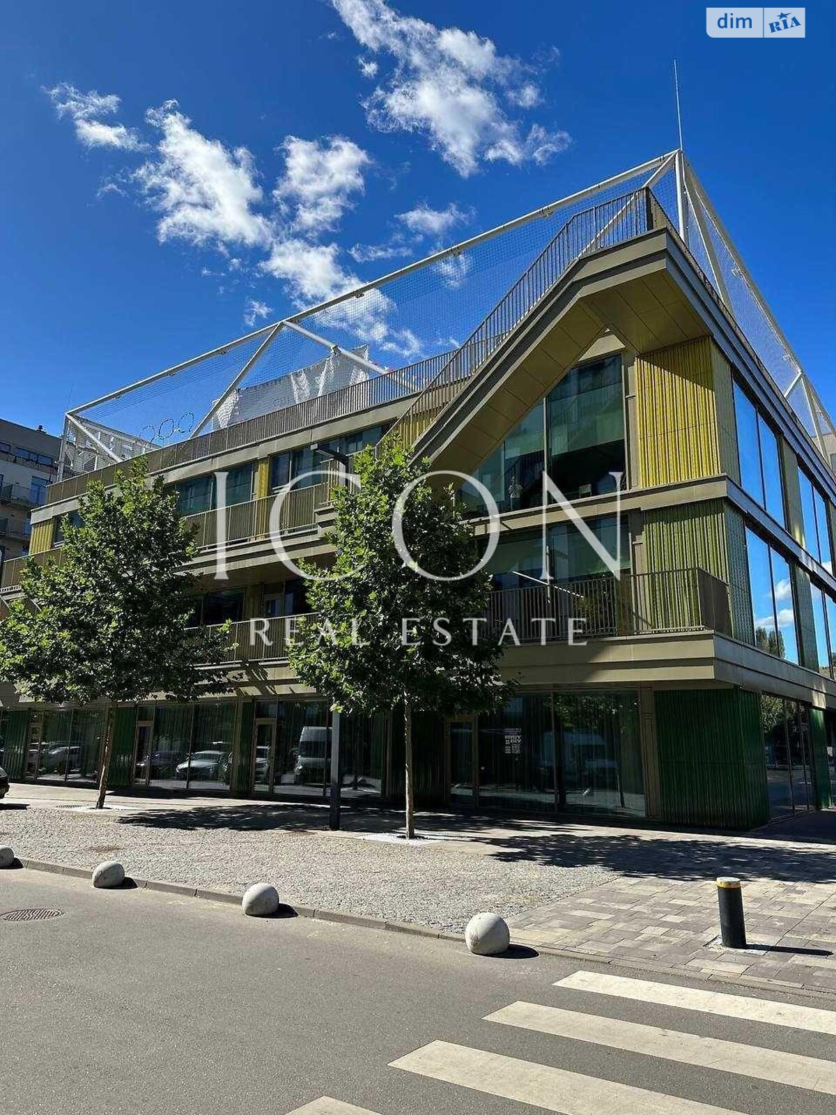 Продажа трехкомнатной квартиры в Киеве, на ул. Набережно-Рыбальская дорога 3, район Оболонский фото 1