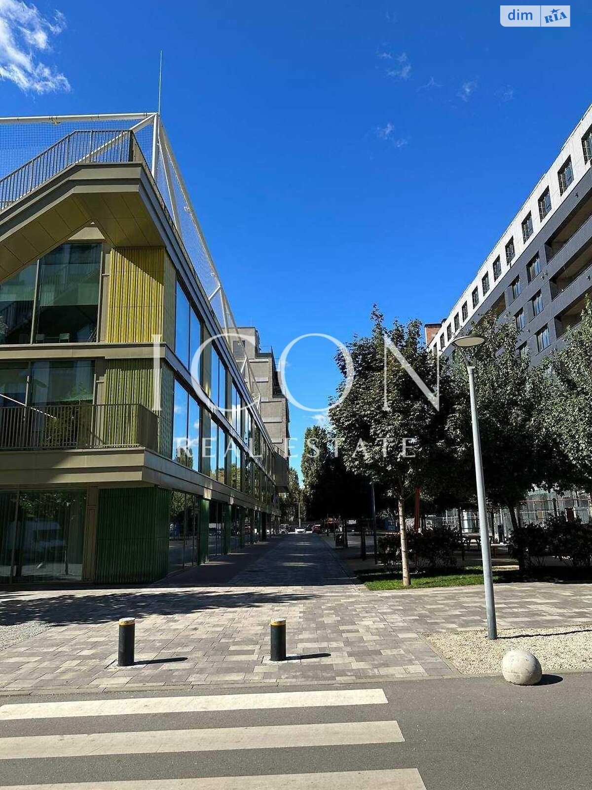 Продажа трехкомнатной квартиры в Киеве, на ул. Набережно-Рыбальская дорога 3, район Оболонский фото 1