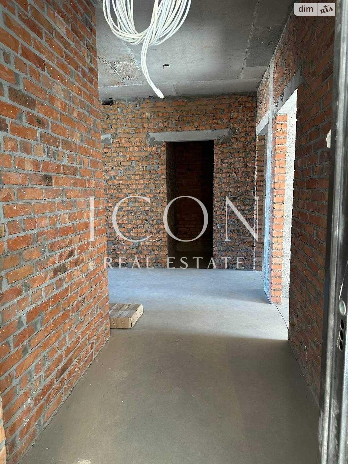 Продажа трехкомнатной квартиры в Киеве, на ул. Набережно-Рыбальская дорога 3, район Оболонский фото 1