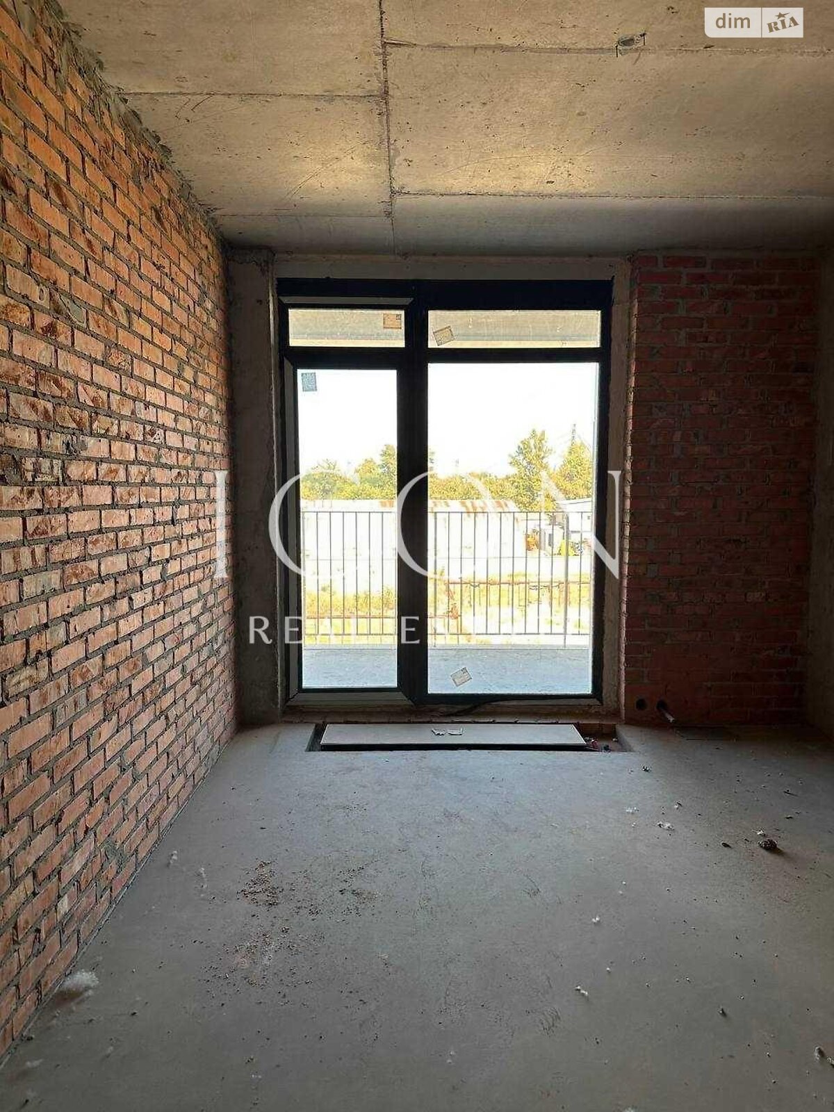 Продажа трехкомнатной квартиры в Киеве, на ул. Набережно-Рыбальская дорога 3, район Оболонский фото 1