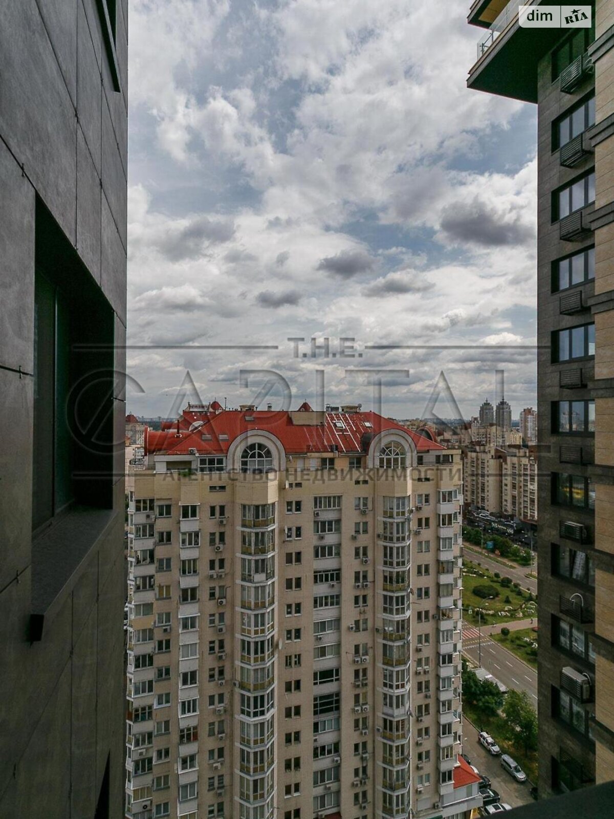 Продажа трехкомнатной квартиры в Киеве, на просп. Оболонский 26, район Оболонский фото 1
