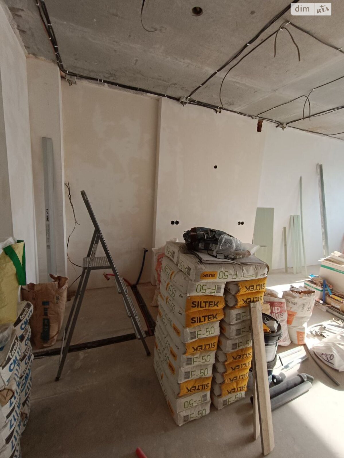 Продаж однокімнатної квартири в Києві, на просп. Оболонський 26, район Оболонський фото 1 Продаж однокімнатної квартири в Києві, на просп. Оболонський 26, район Оболонський фото 1