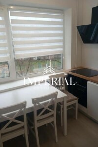 Продаж трикімнатної квартири в Києві, на просп. Оболонський 37, район Оболонський фото 2