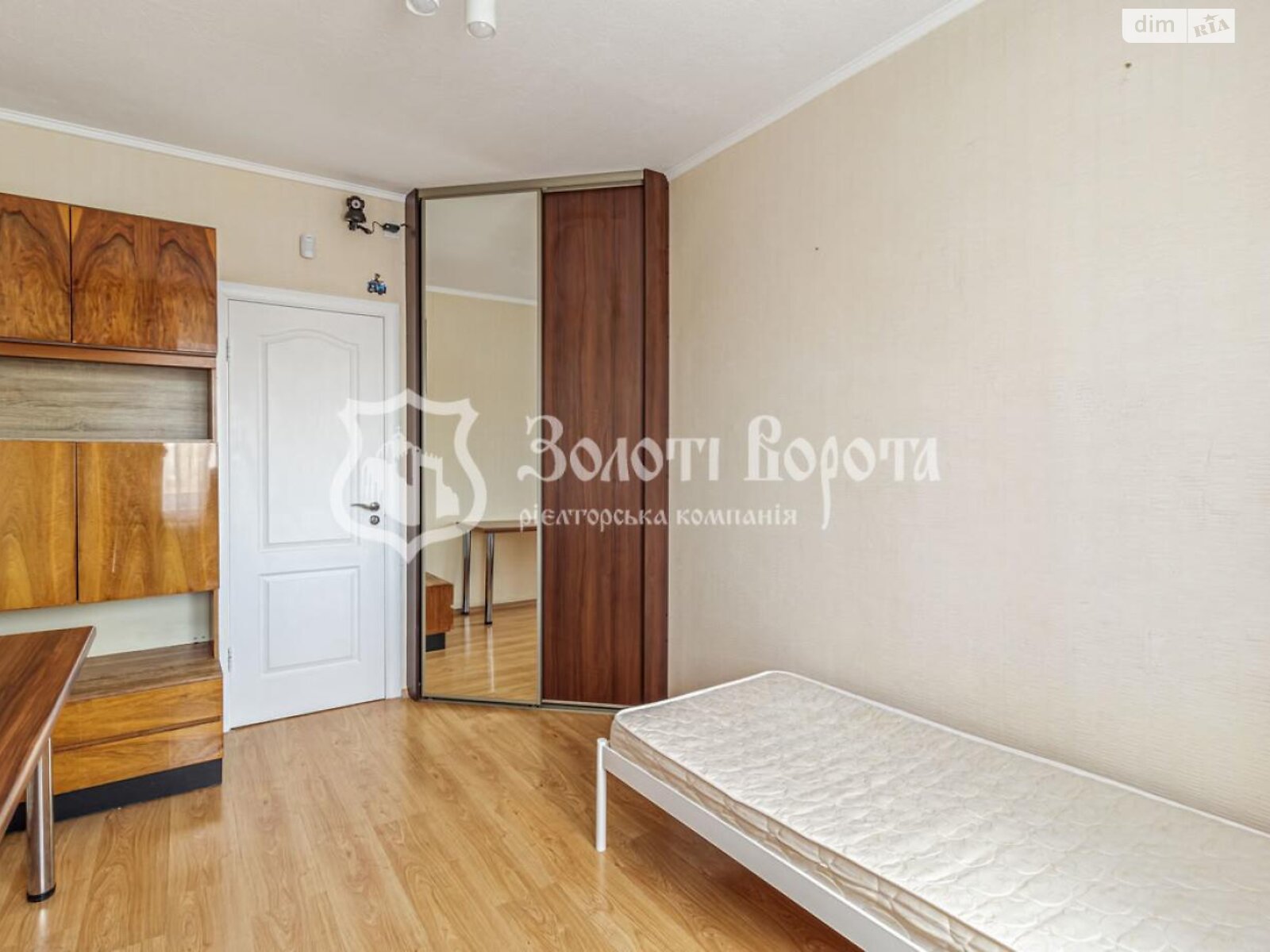 Продаж трикімнатної квартири в Києві, на просп. Оболонський 34, район Оболонський фото 1 Продаж трикімнатної квартири в Києві, на просп. Оболонський 34, район Оболонський фото 1